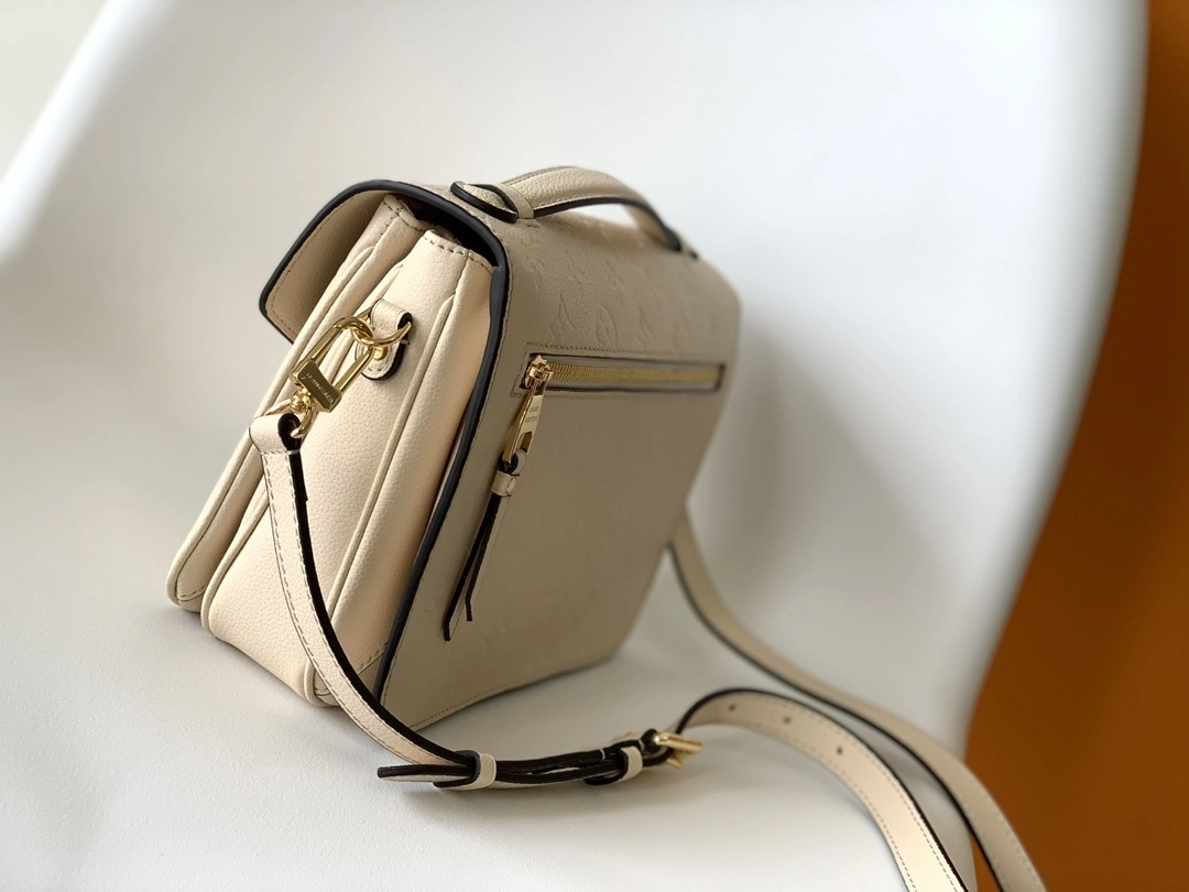 &MOMO-- 8V M46552 high quality version Pochette Métis cowhide item:E-B000C0598