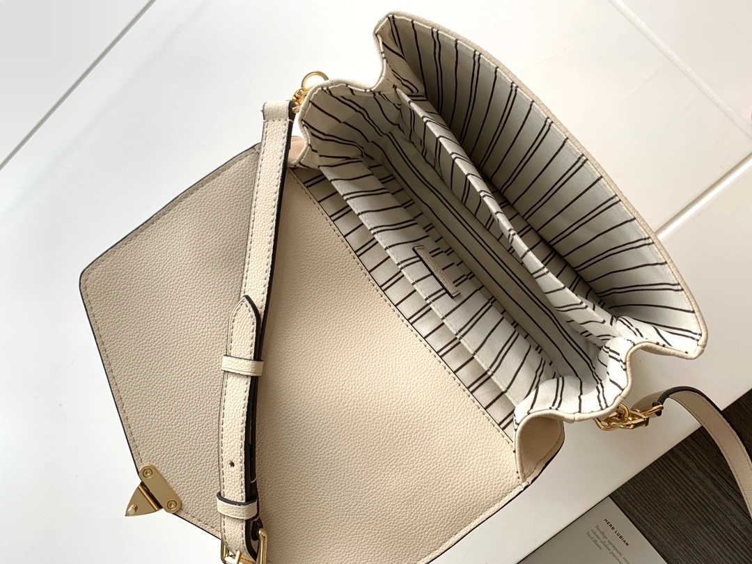 &MOMO-- 8V M46552 high quality version Pochette Métis cowhide item:E-B000C0598