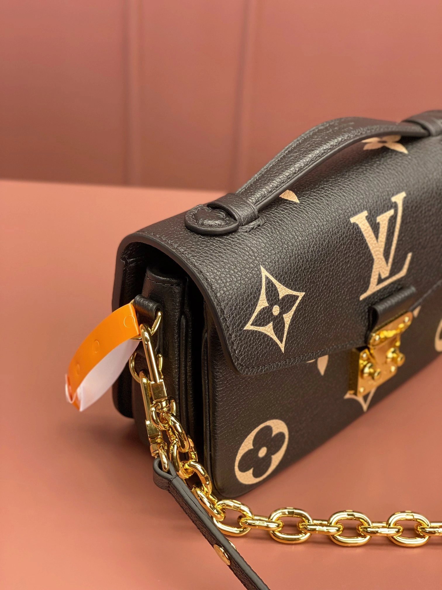 MOMO-- 8V M46596 high quality version POCHETTE MÉTIS EAST WEST item:E-B000C0220