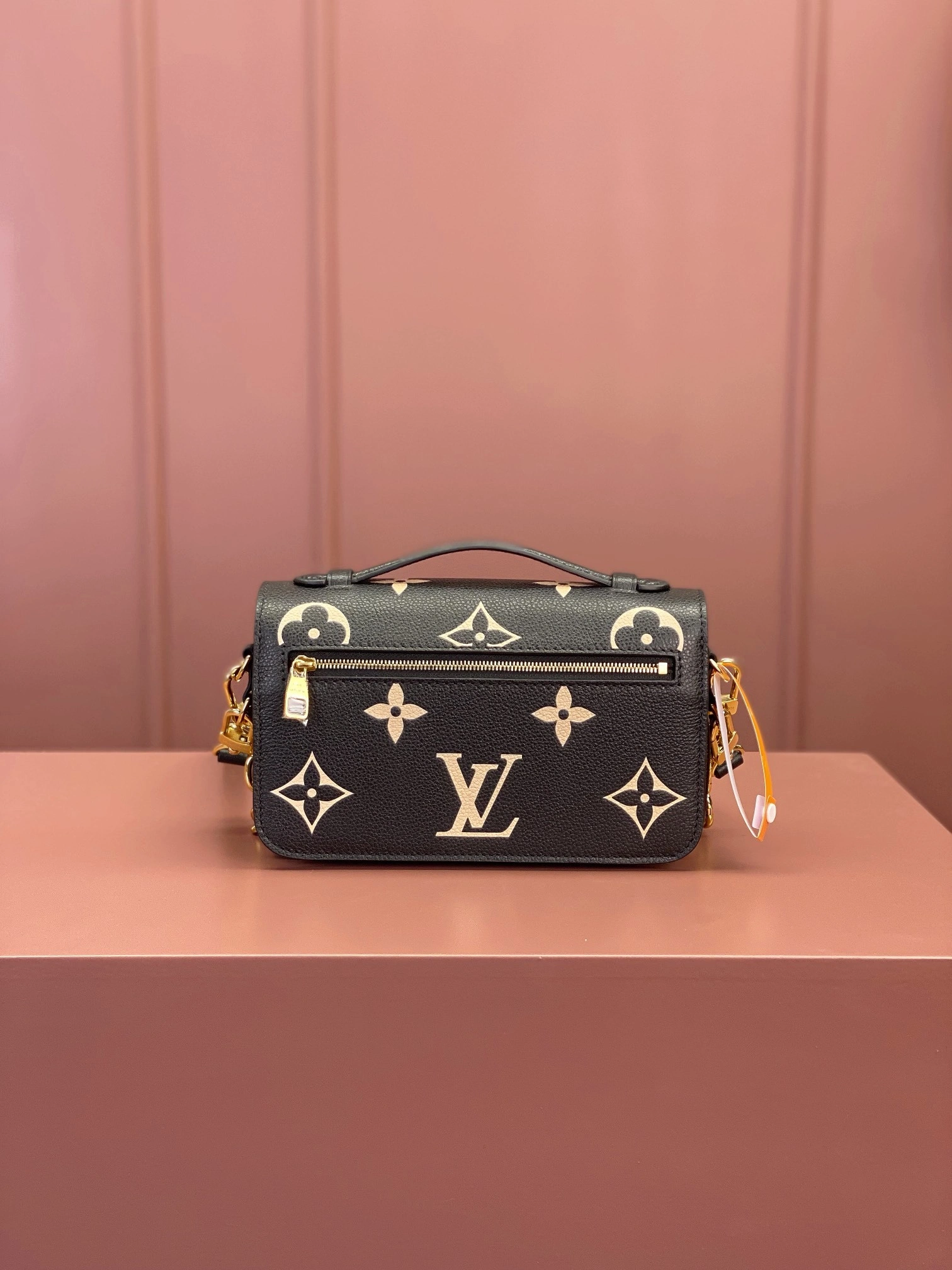 MOMO-- 8V M46596 high quality version POCHETTE MÉTIS EAST WEST item:E-B000C0220