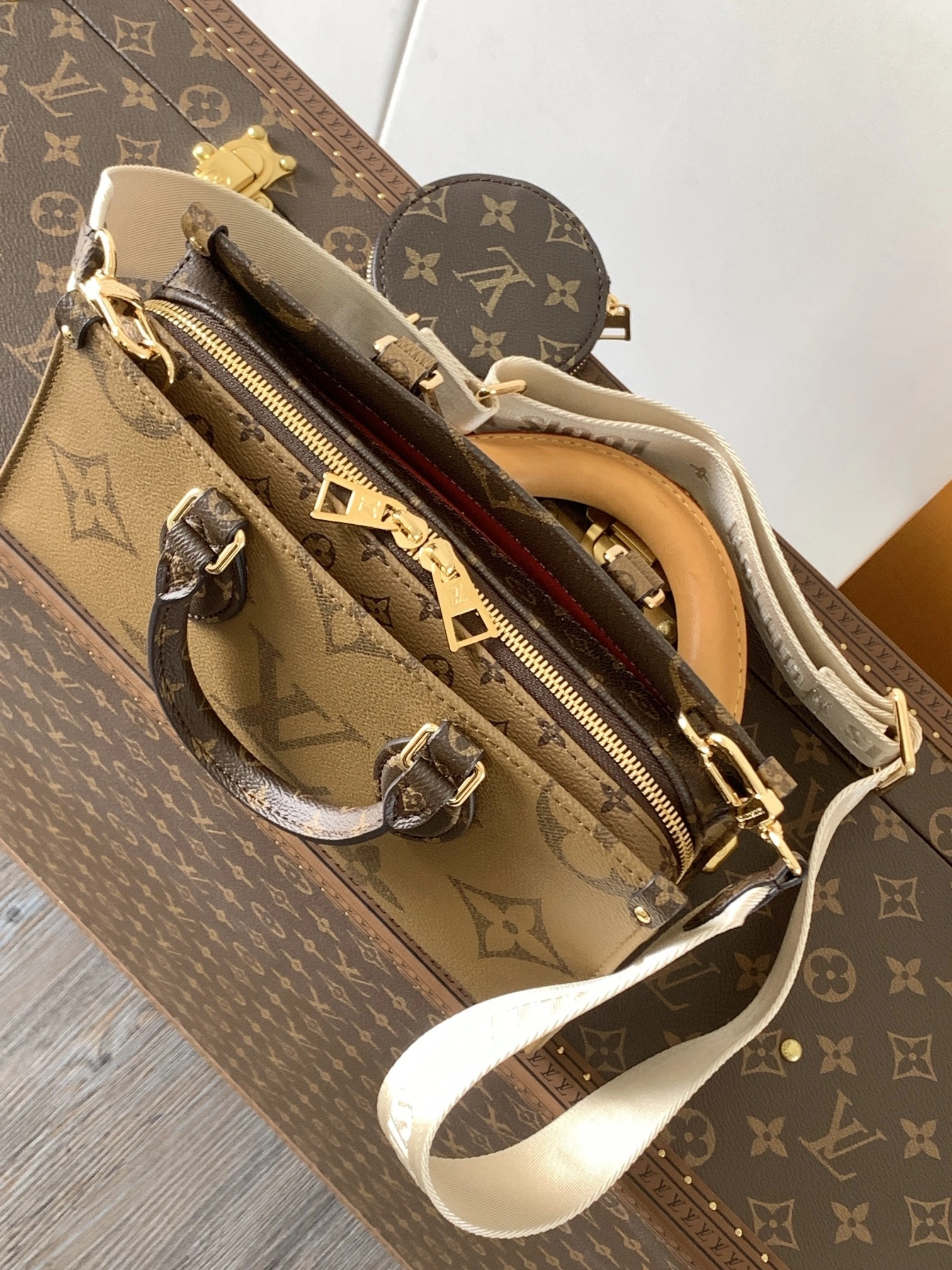 MOMO-- 8V M46653 high quality version OnTheGo item:F-B000A1421