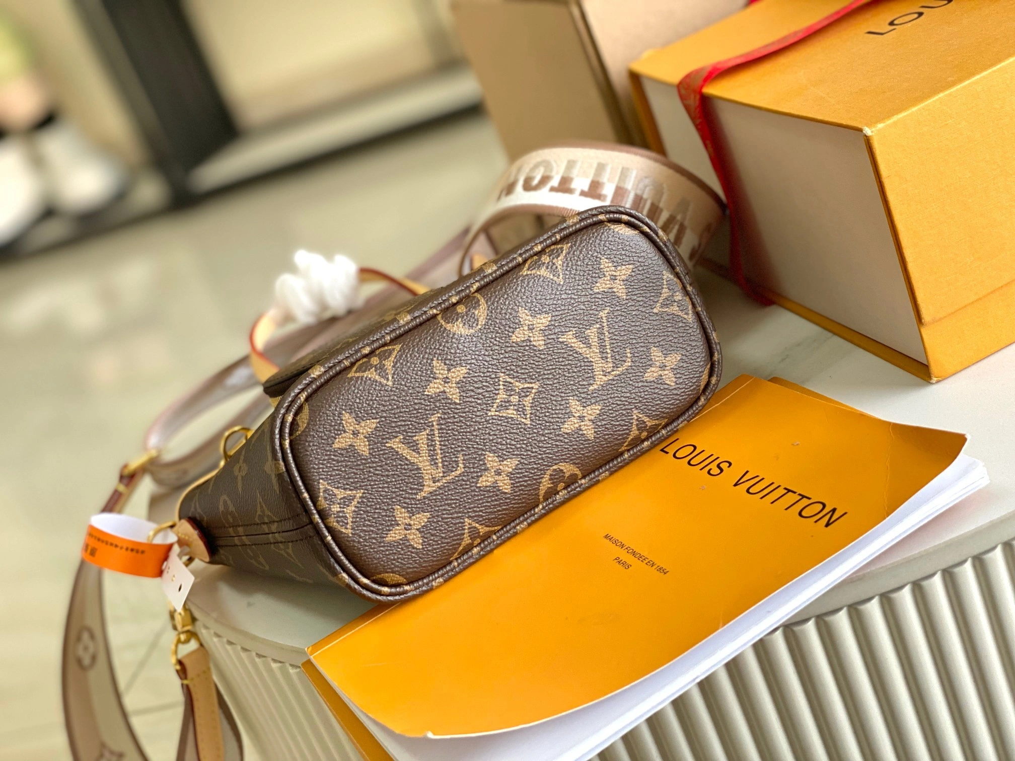 MOMO-- 8V M46705 high quality version item:E-B177I0301