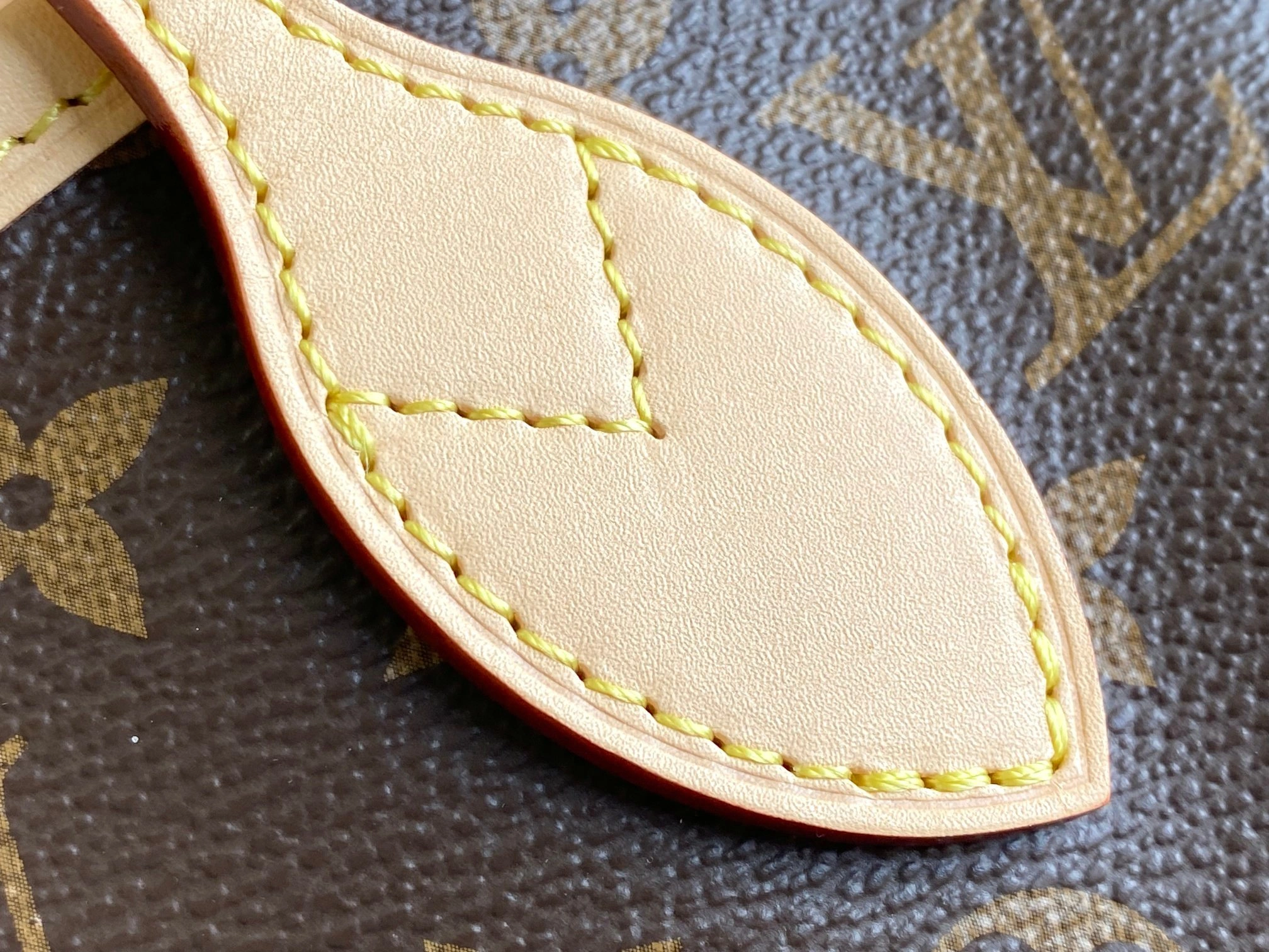 MOMO-- 8V M46705 high quality version item:E-B177I0301