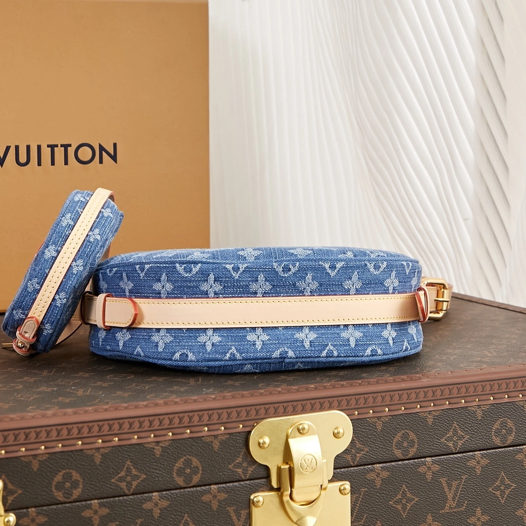 MOMO-- 8V M46856 high quality version Croissant item:E-B000L1804T