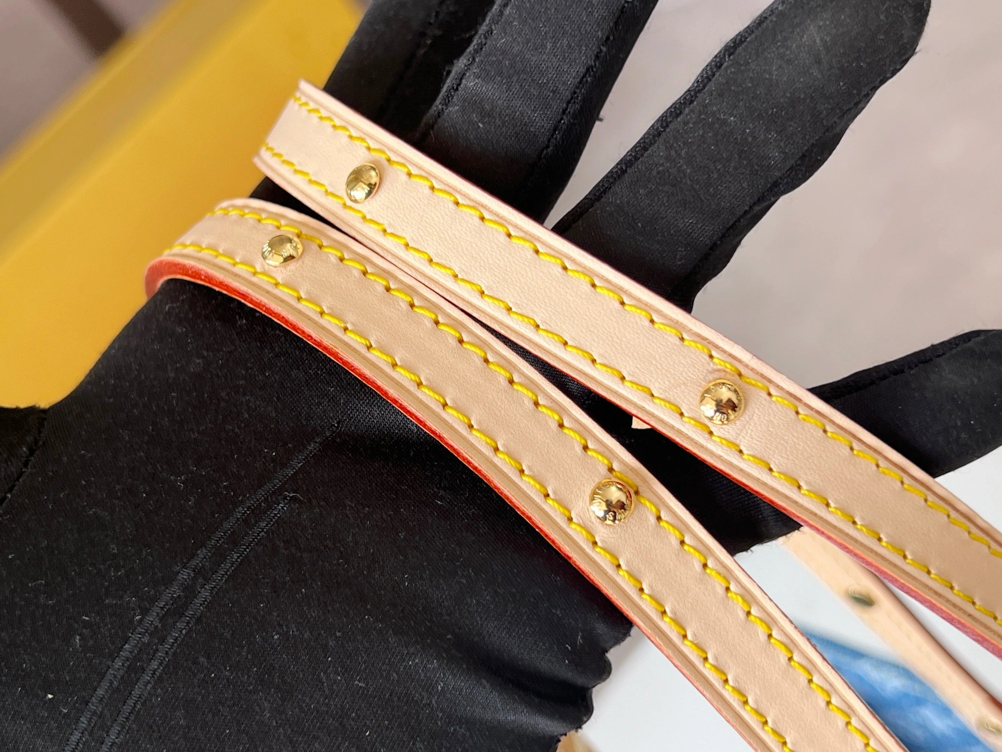 MOMO-- 8V M46871 high quality version Onthego item:E-B000L1805T