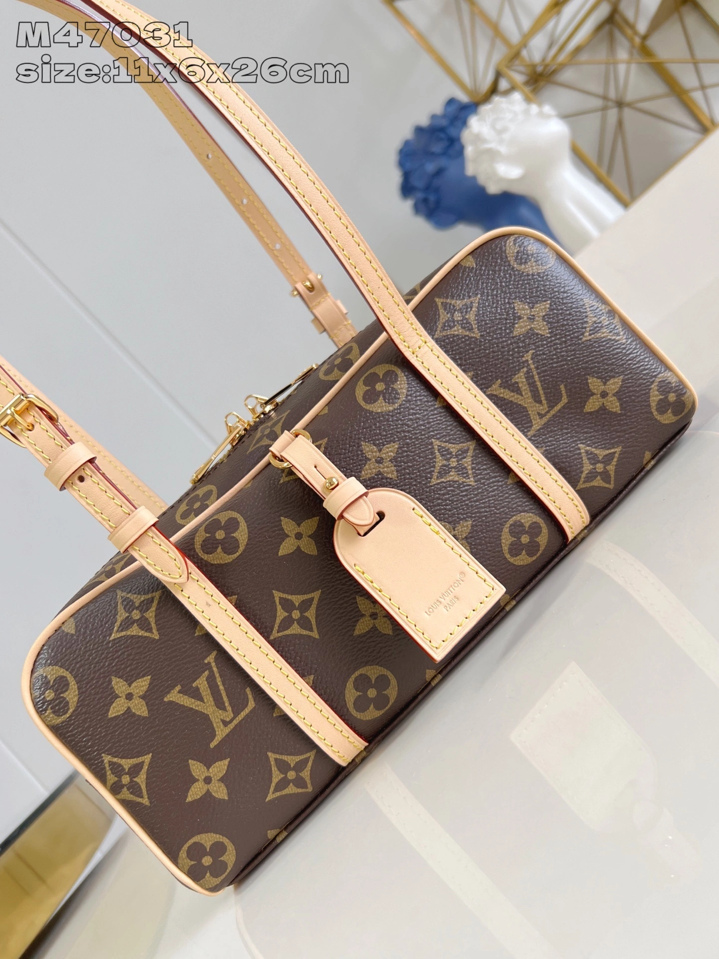 MOMO-- 8V M47031 high quality version Cité item:F-B000B0255
