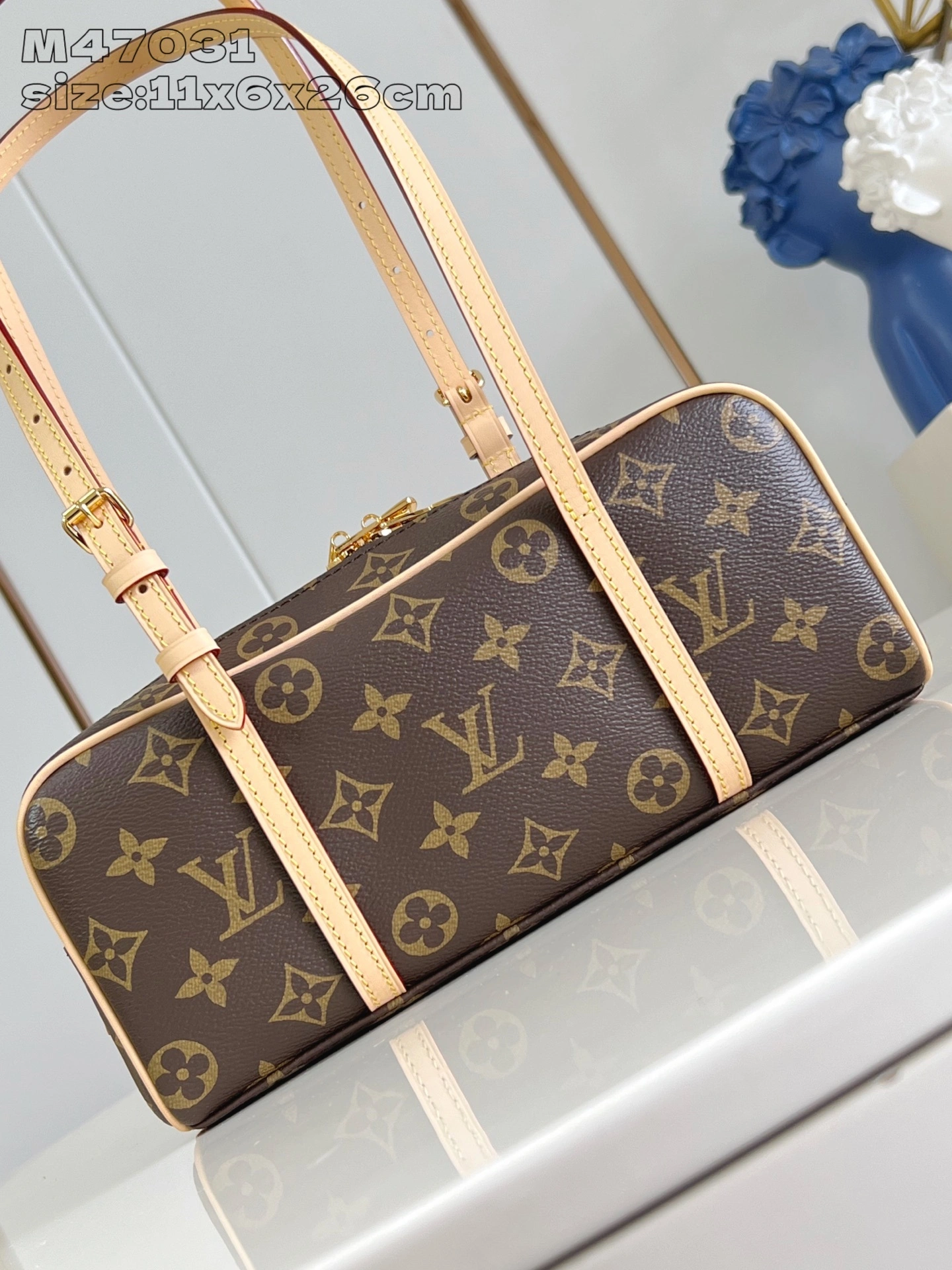 MOMO-- 8V M47031 high quality version Cité item:F-B000B0255