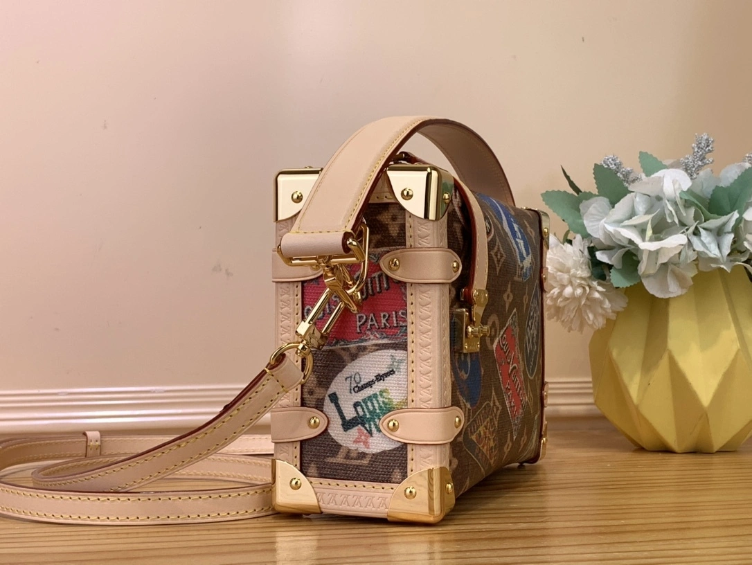 MOMO-- 8V M47085 high quality version Side Trunk cowhide item:E-B808A1237