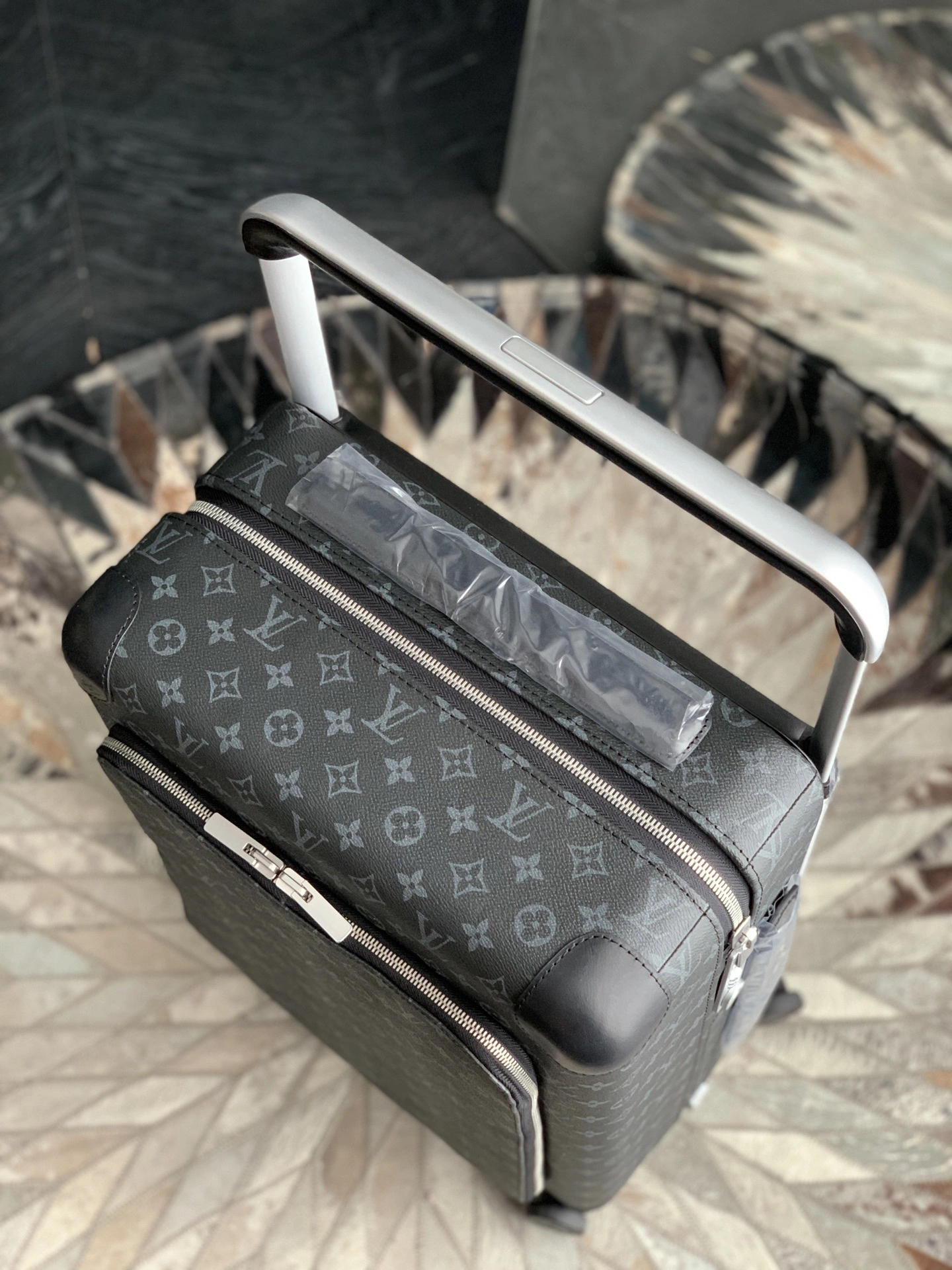MOMO-- 8V M47181 high quality version item:E-B000J2302H