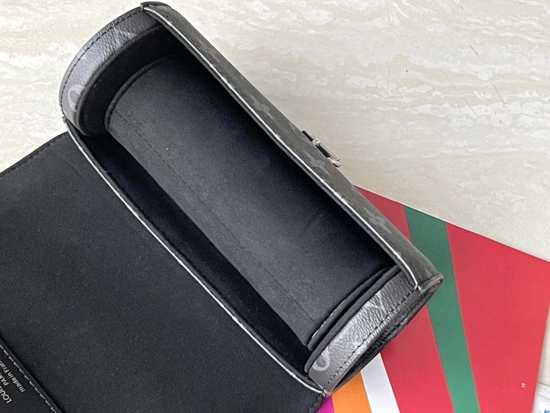 MOMO-- 8V M47530 high quality version item:D-B040K2398F