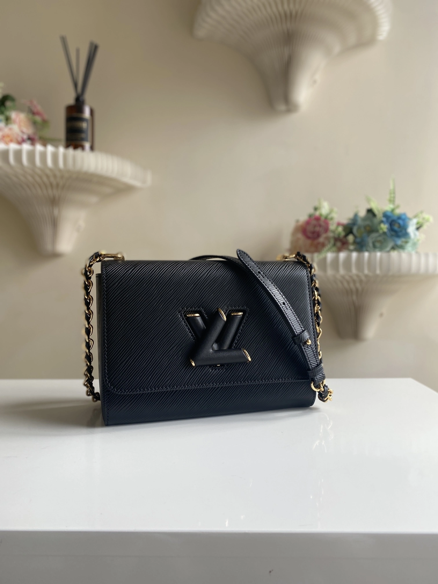 MOMO-- 8V M57517 high quality version Twist item:E-B000C0519