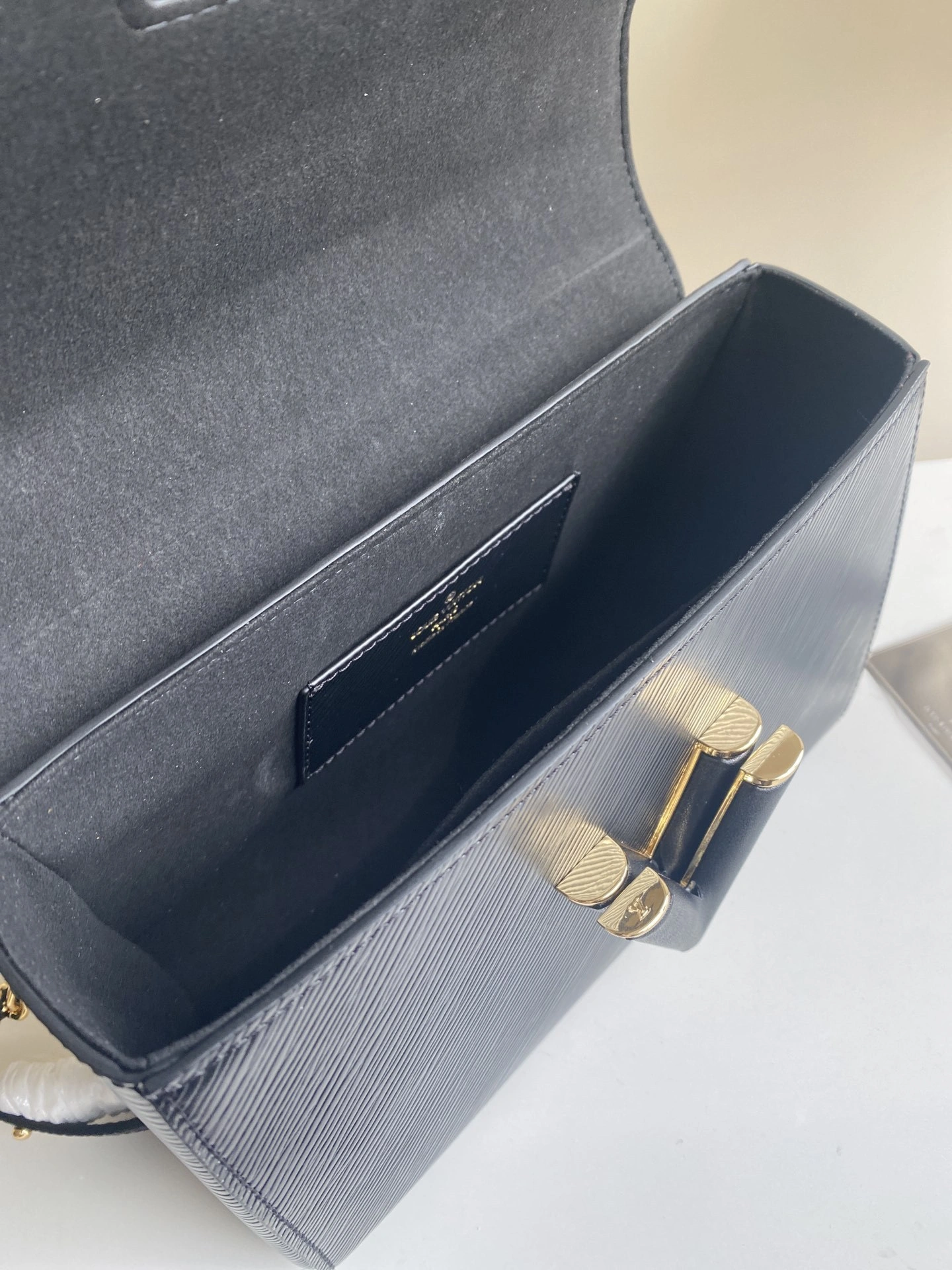 MOMO-- 8V M57517 high quality version Twist item:E-B000C0519