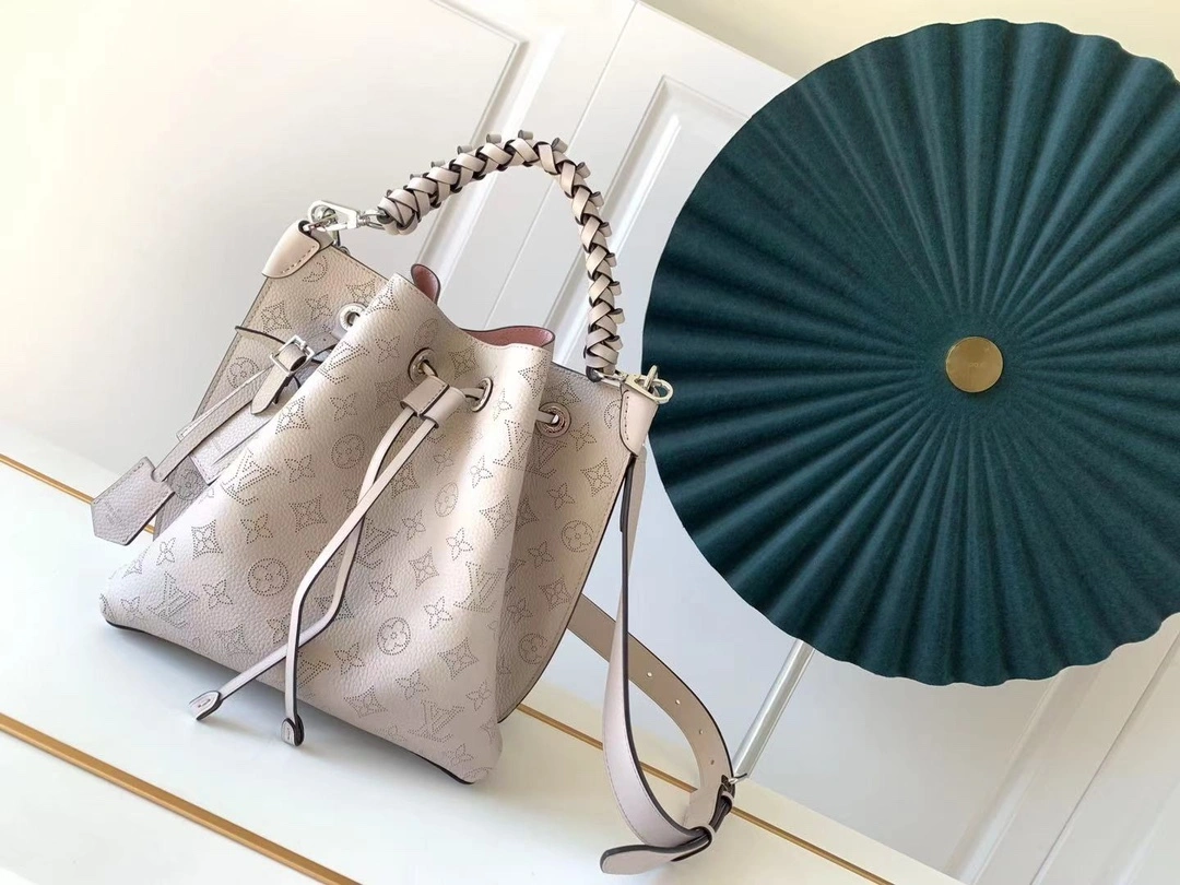 MOMO-- 8V M57526 high quality version Calfskin Muria item:E-B063C0531