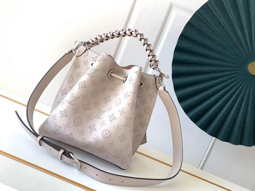MOMO-- 8V M57526 high quality version Calfskin Muria item:E-B063C0531