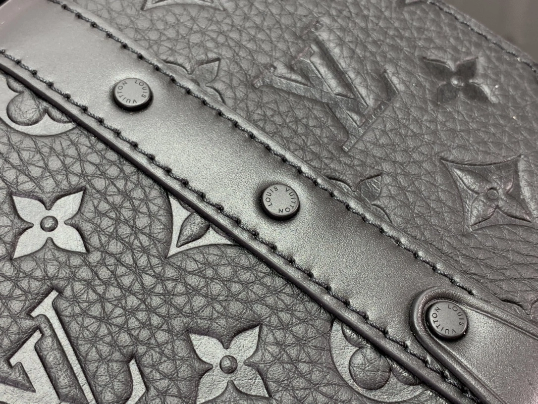 MOMO-- 8V M57726 Trunk item:D-B174E2703