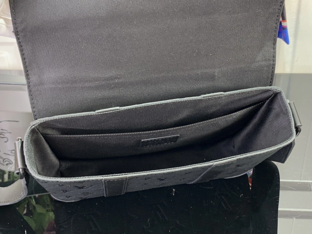 MOMO-- 8V M57726 Trunk item:D-B174E2703