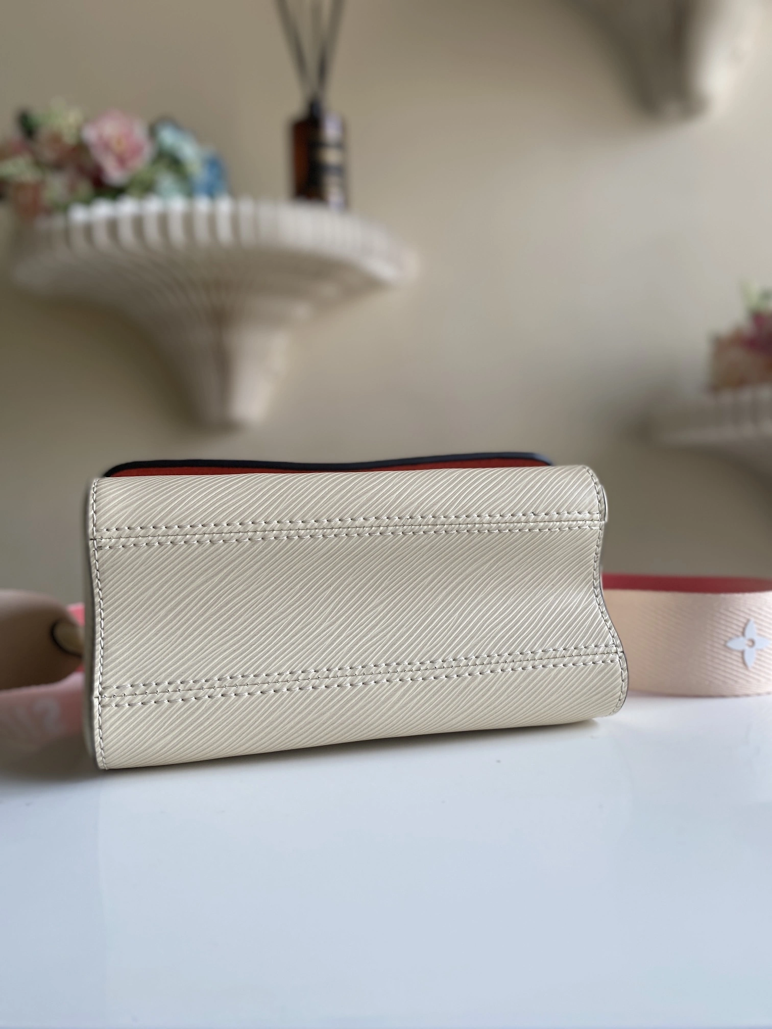 MOMO-- 8V M59687 high quality version Twist item:E-B000C0507