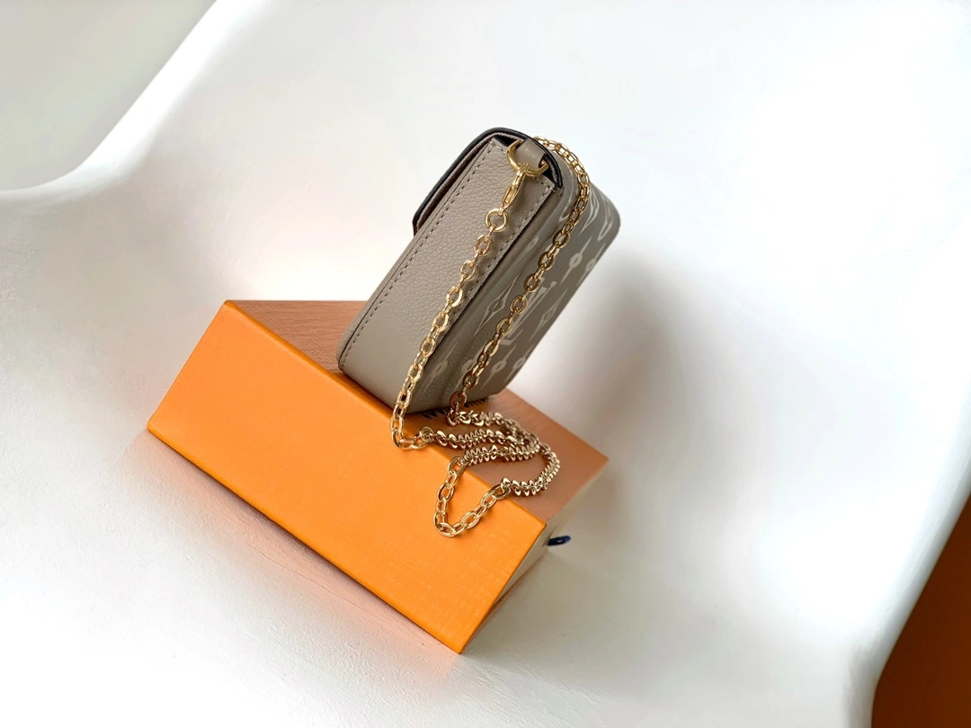 MOMO-- 8V M69977 high quality version Pochette Félicie cowhide item:F-B000A1405