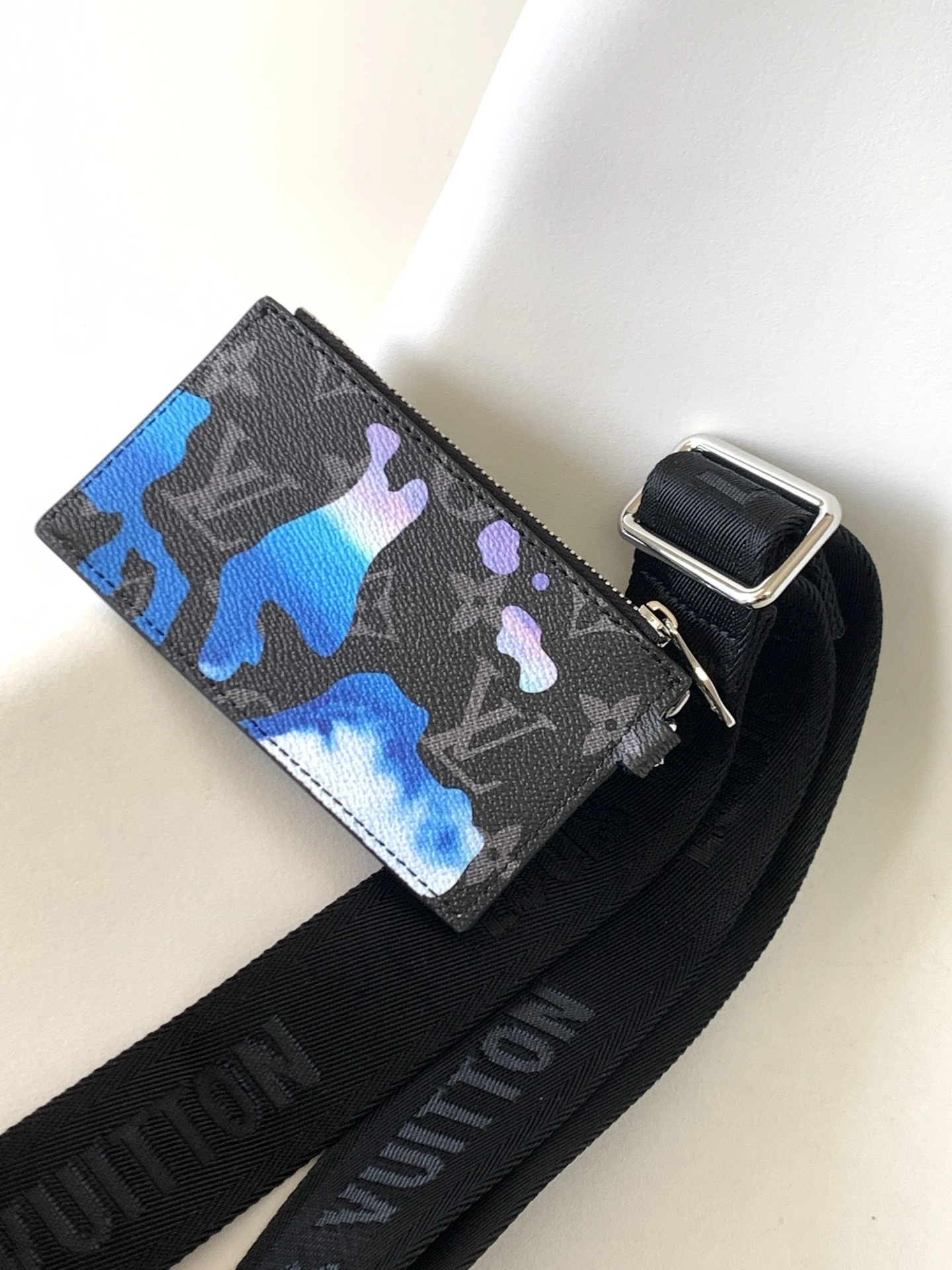 MOMO-- 8V M81753 high quality version Gaston Wearable Wallet item:E-B225C0202