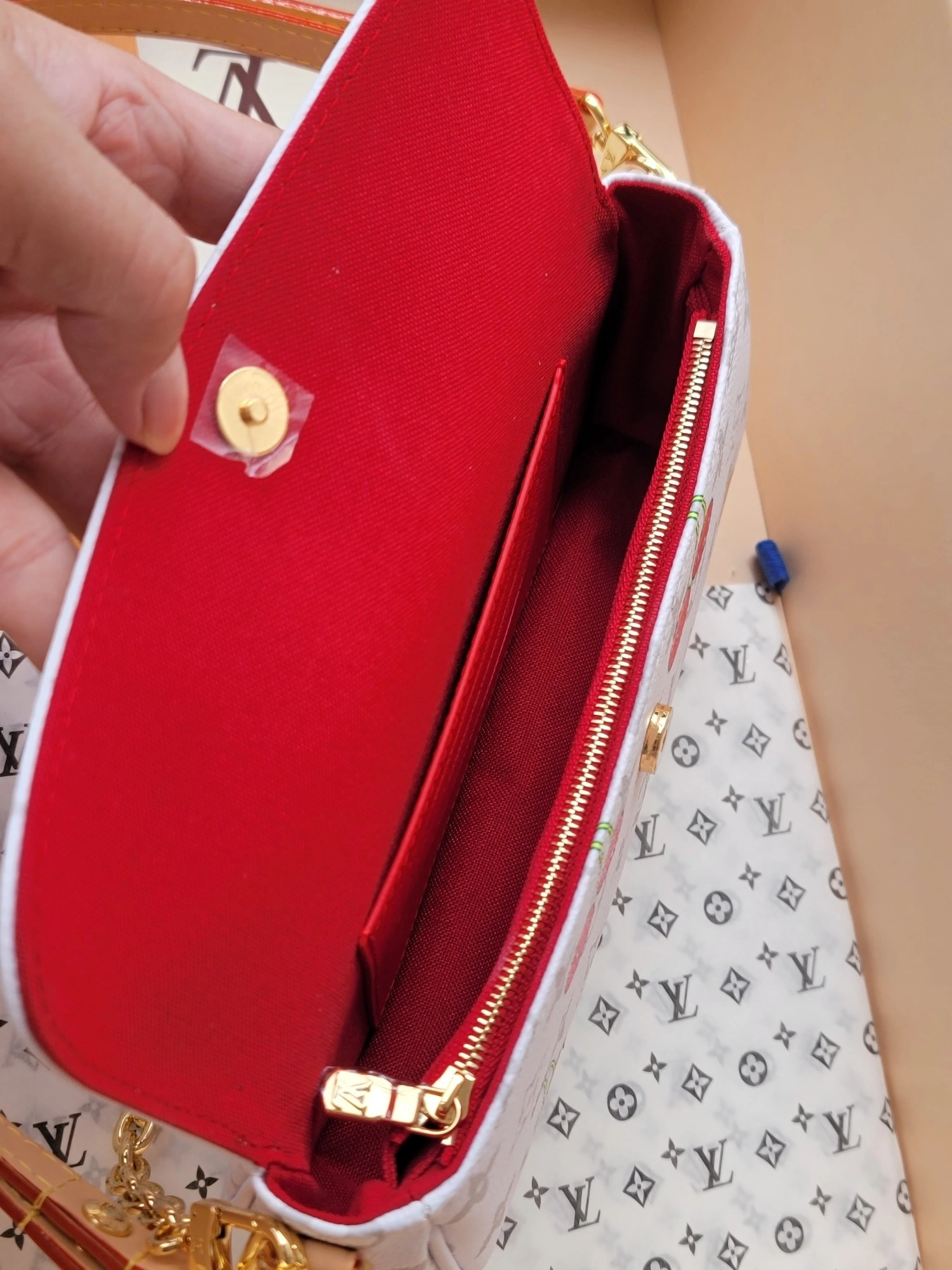 MOMO-- 8V M81911 Wallet On Chain Ivy Monogram item:E-B563F1913