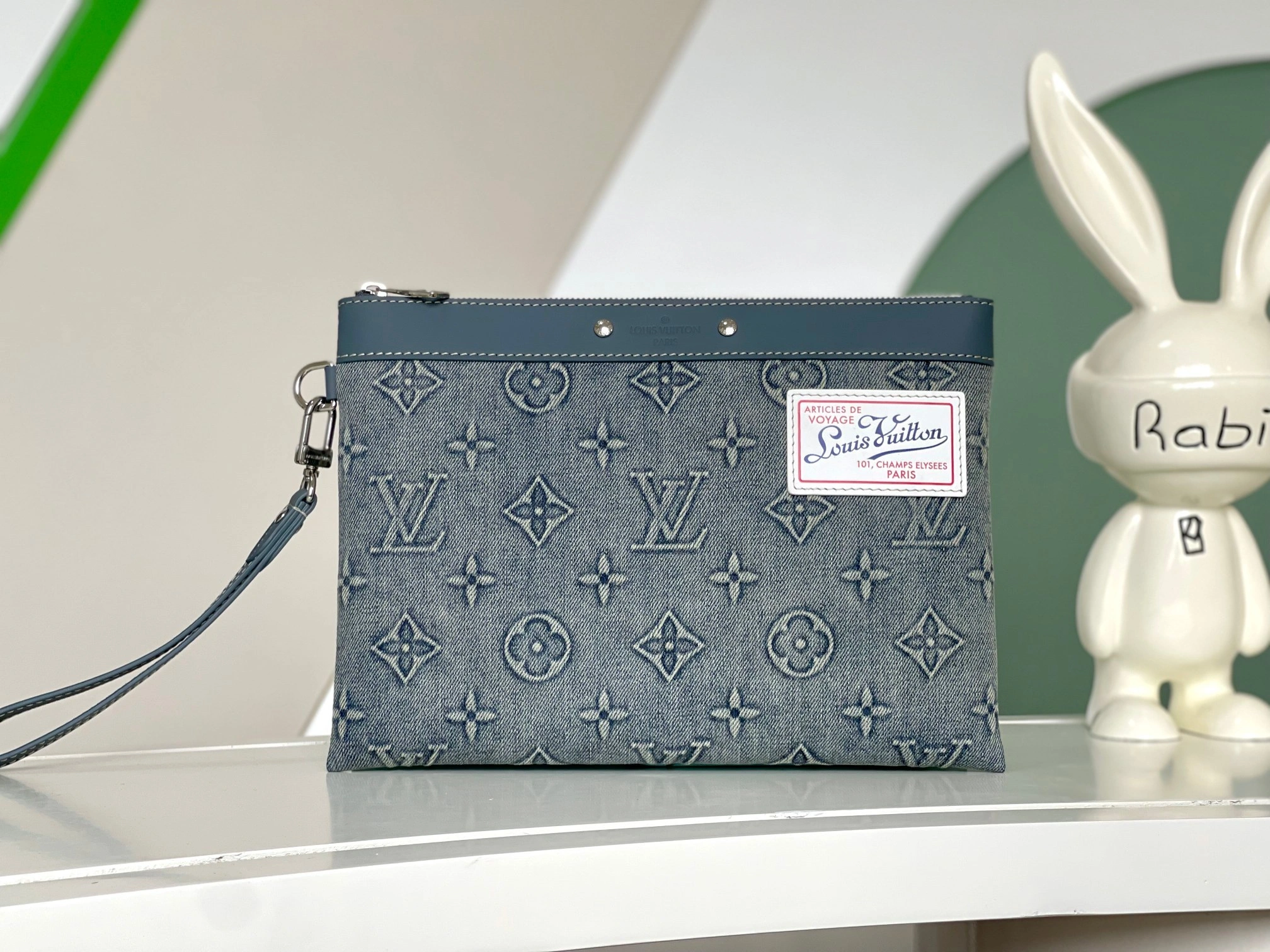 MOMO-- 8V M82313 Pochette To-Go item:D-B000G3114