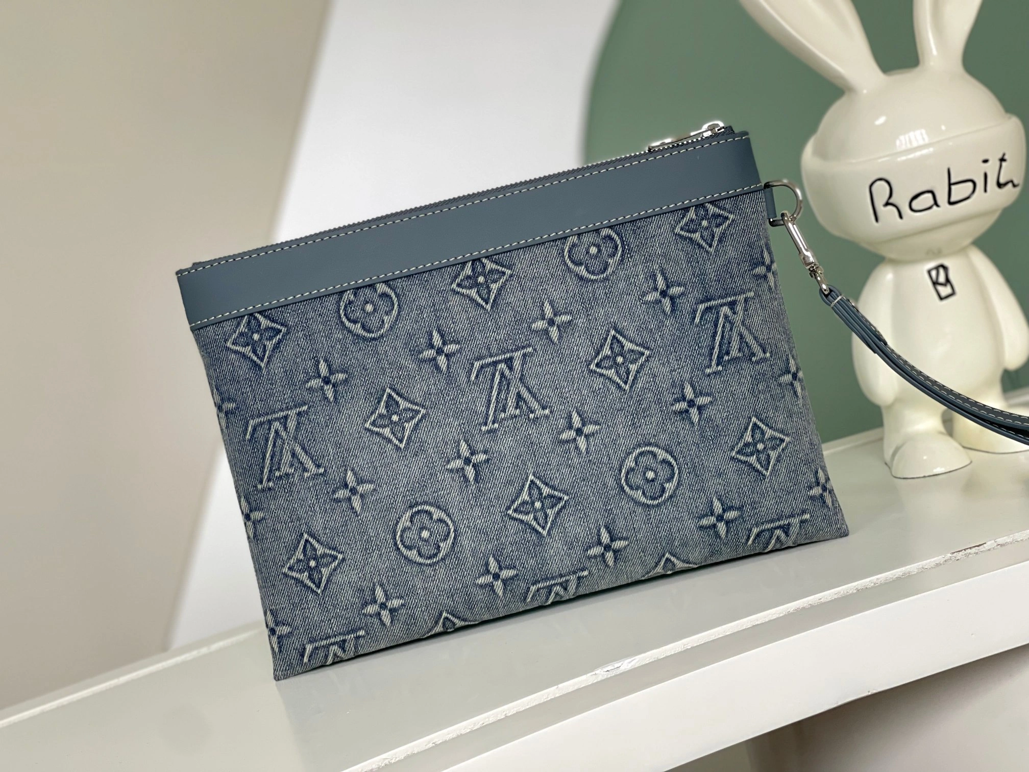 MOMO-- 8V M82313 Pochette To-Go item:D-B000G3114