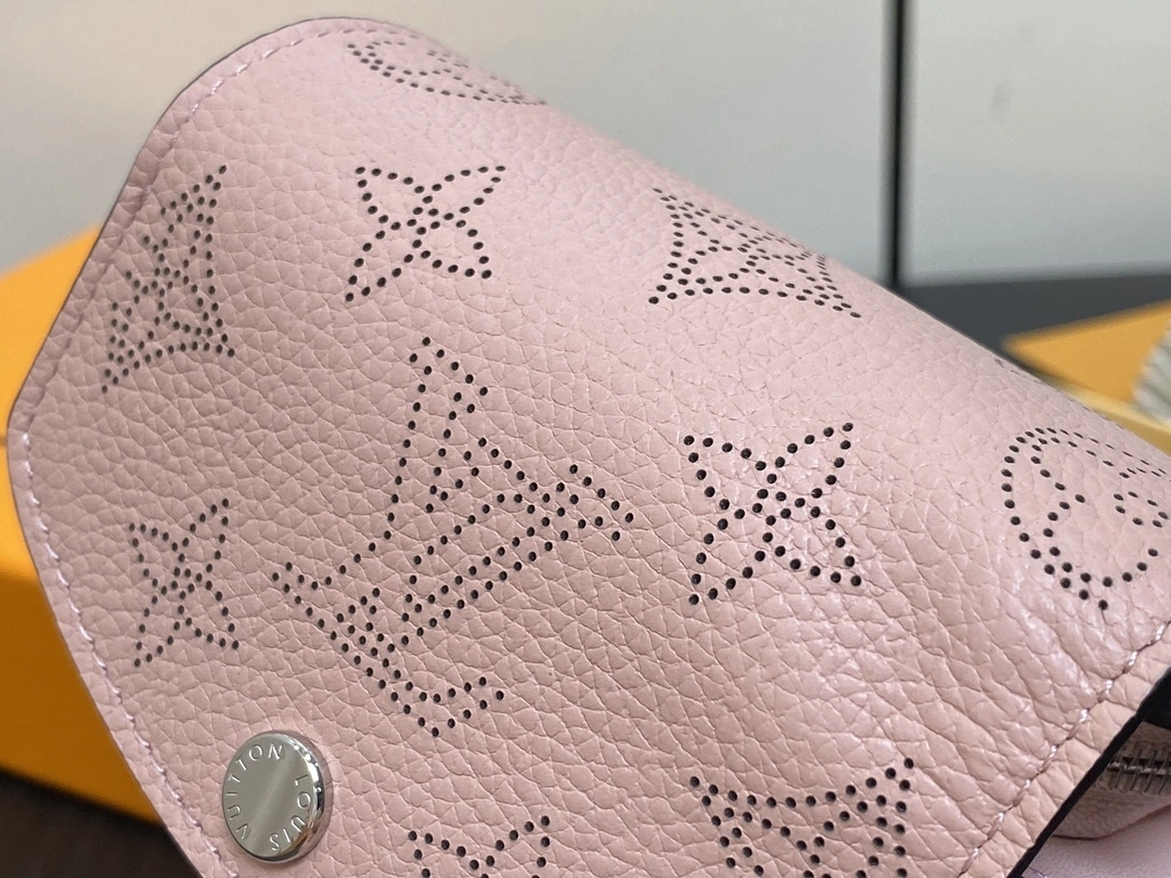 MOMO-- 8V M82795 Iris XS Wallet Calfskin item:D-B000G2118