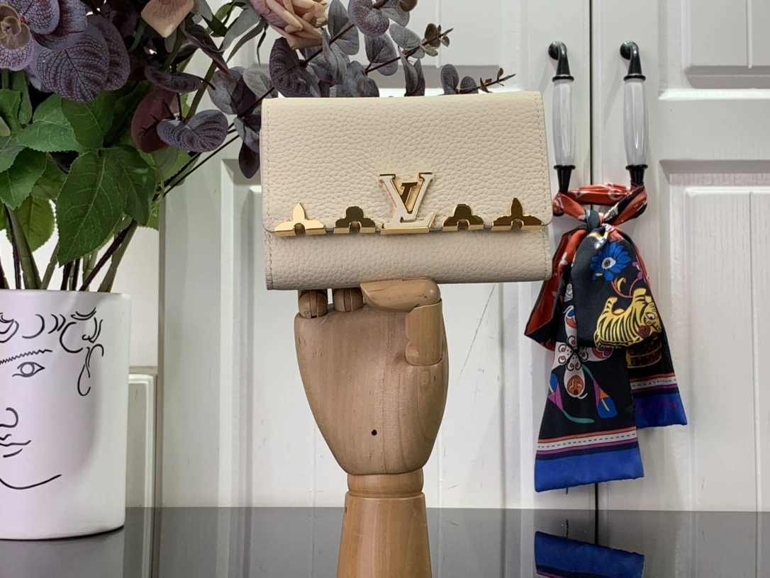 MOMO-- 8V M82835 Capucines item:D-B174F2051