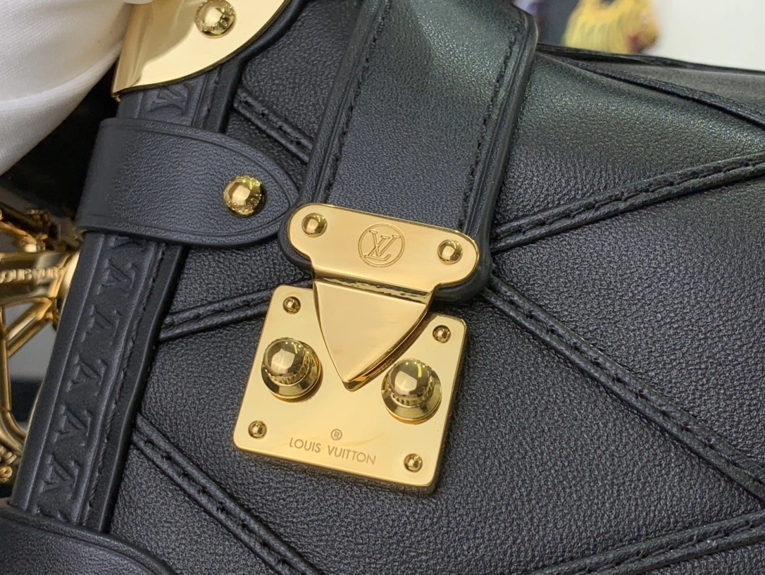MOMO-- 8V M83030 Side Trunk PM sheepskin item:D-B174E1727