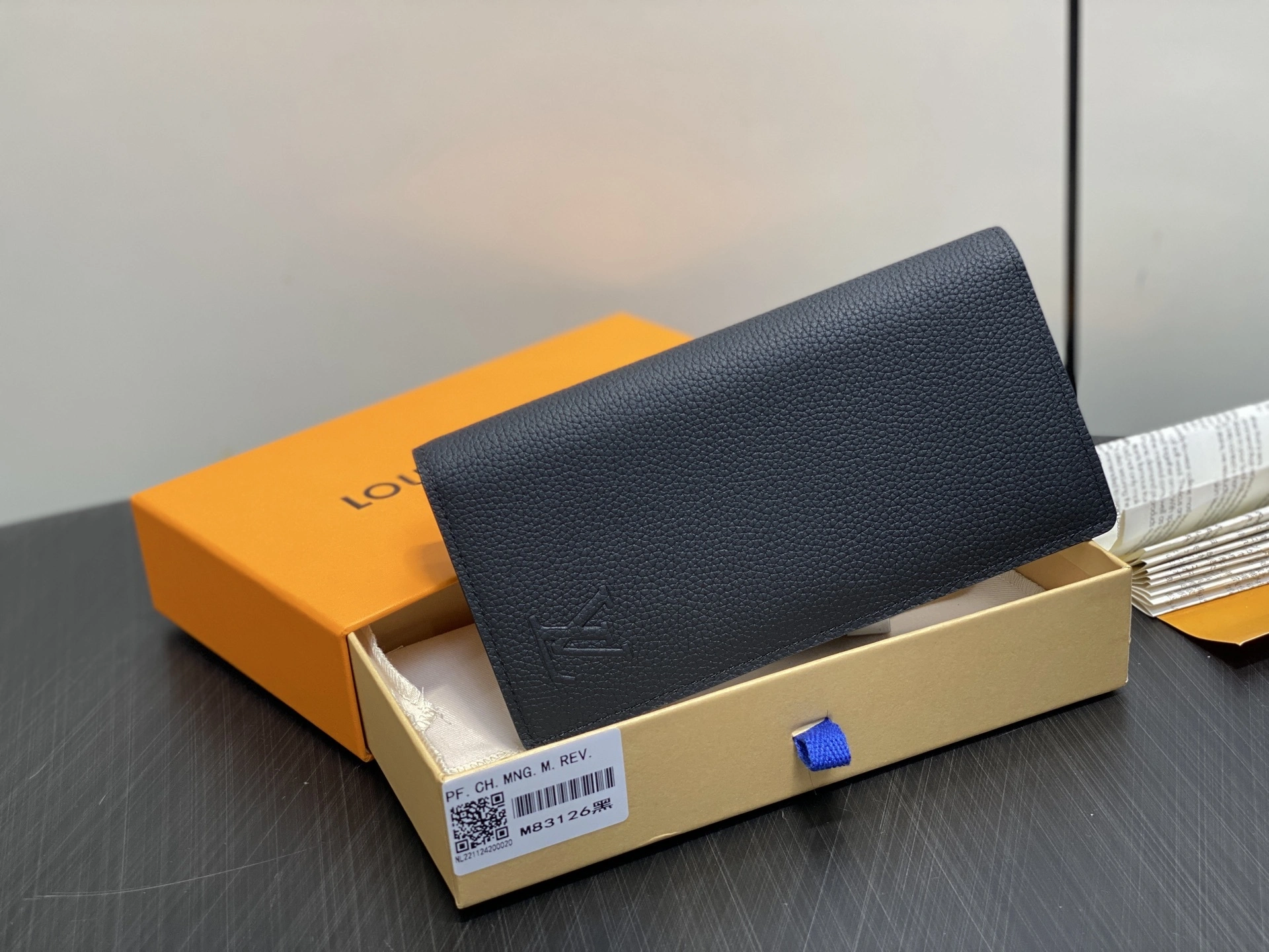 MOMO-- 8V M83126 high quality version Brazza Calfskin item:E-B000J1807
