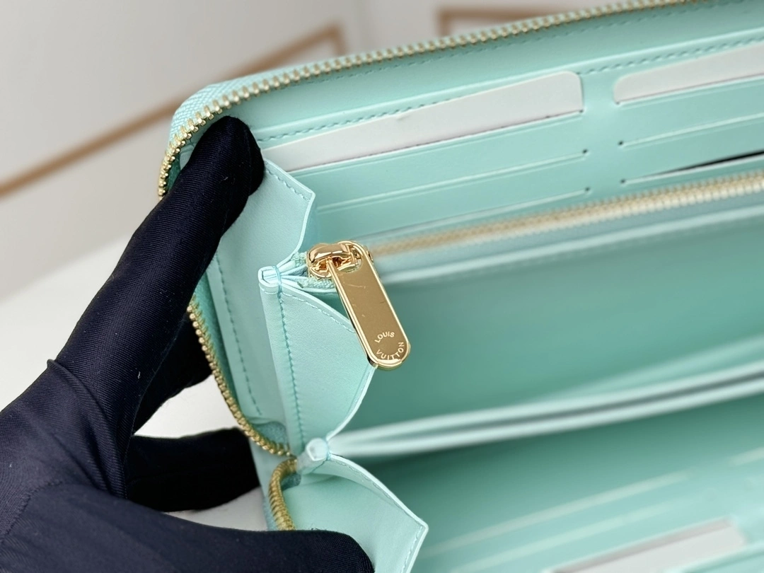 MOMO-- 8V M83489 Calfskin item:D-B000G2133