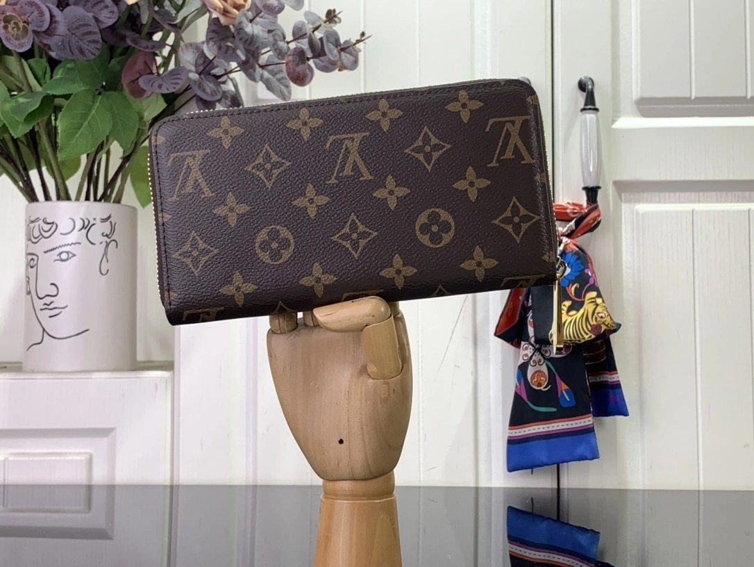 MOMO-- 8V M83689 zippy Calfskin item:D-B174G2109