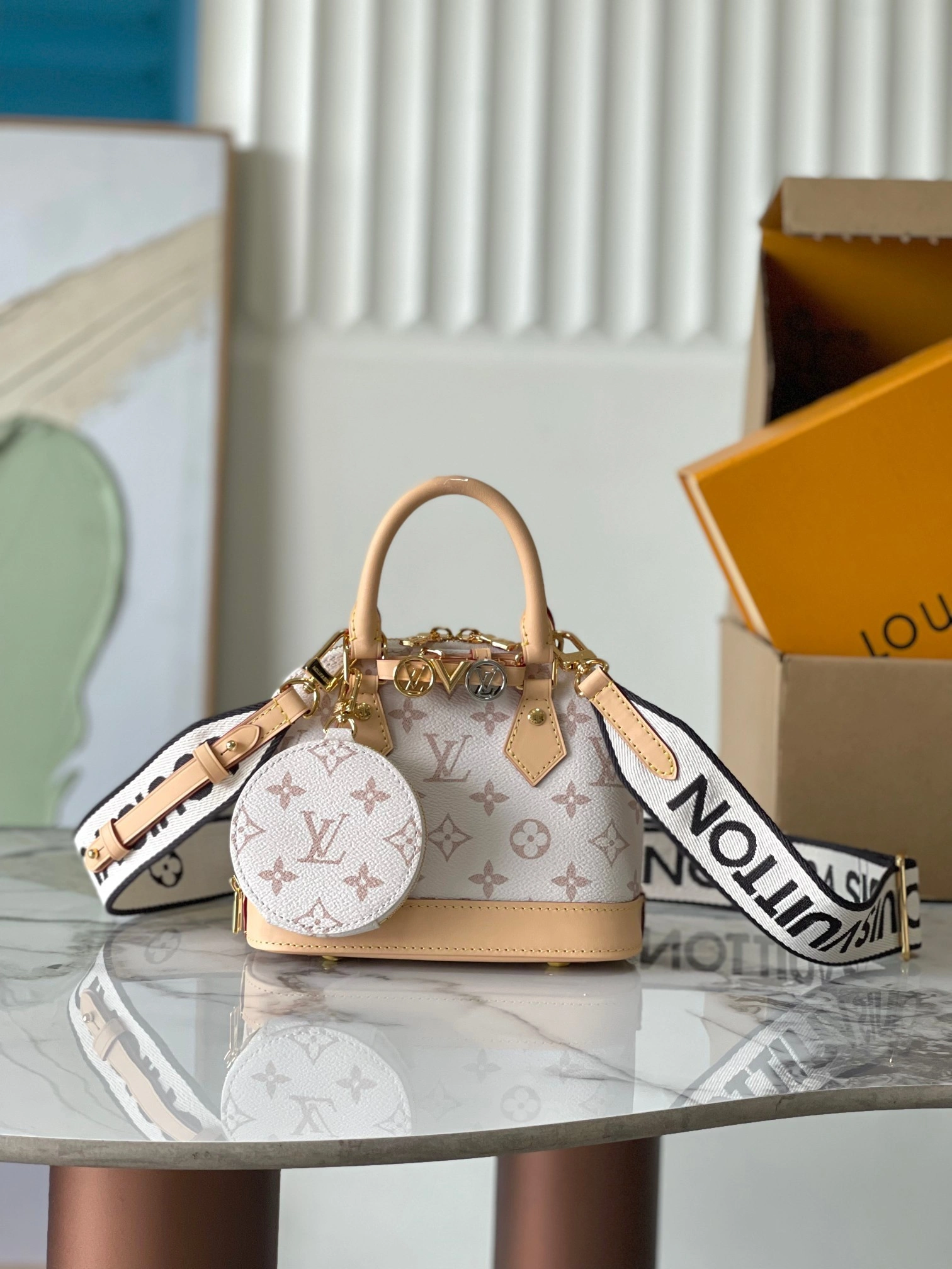 MOMO-- 8V N00015 high quality version item:E-B000I1012