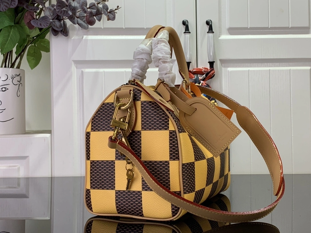 MOMO-- 8V N40584 cowhide item:D-B174E2725