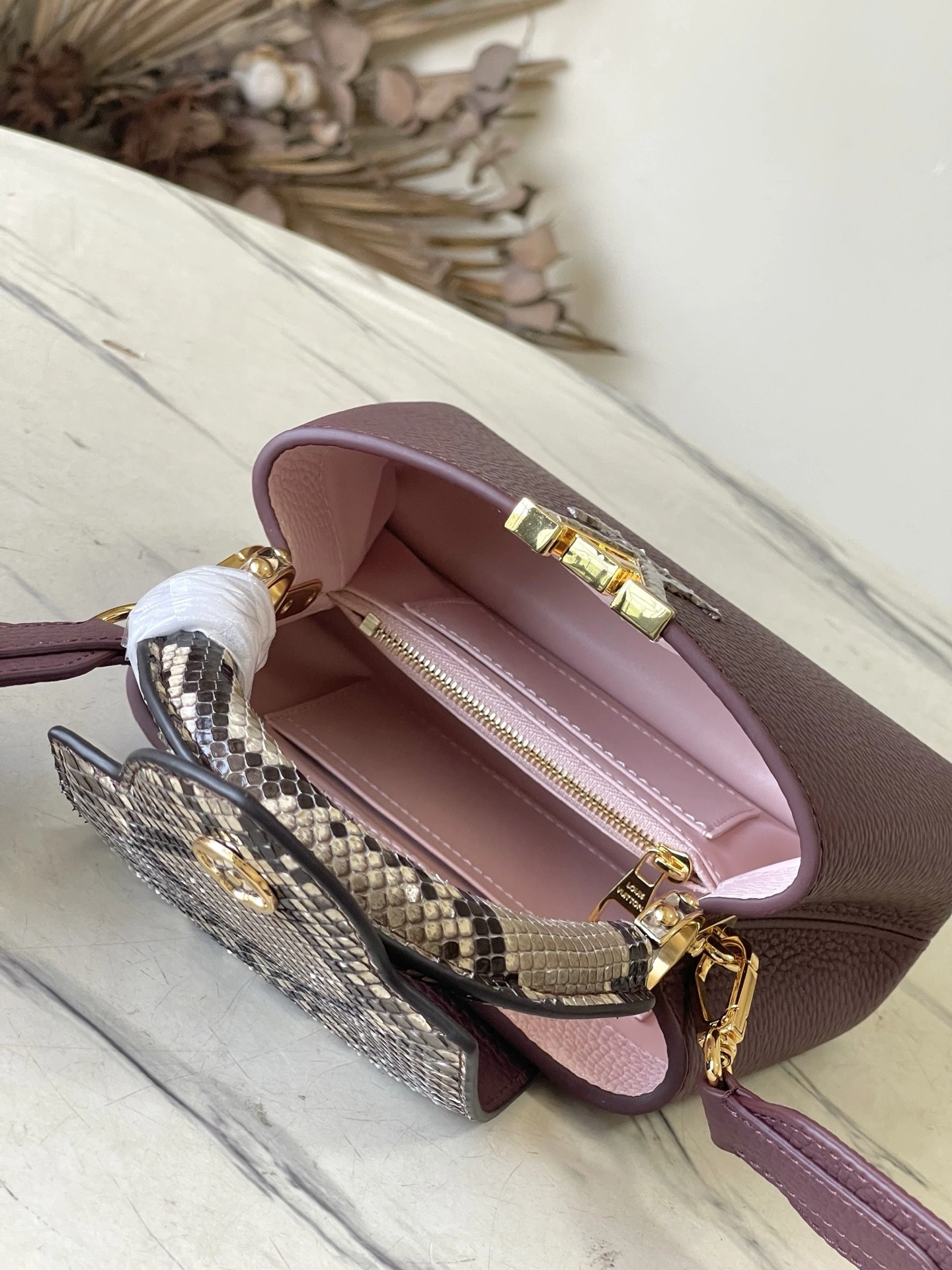 MOMO-- 8V N82067 high quality version Capucines item:F-B574A0910