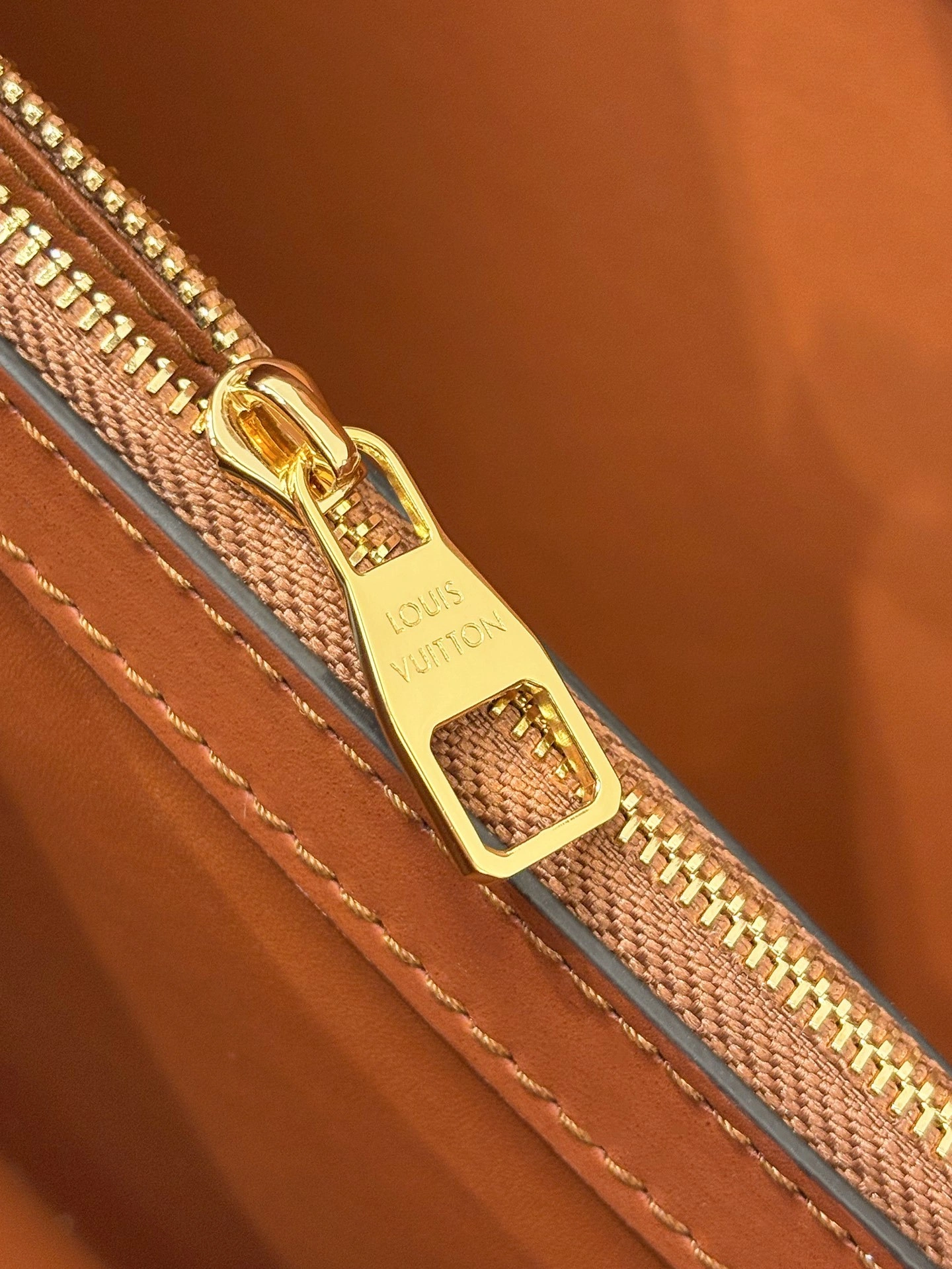 MOMO-- 8V N85481 high quality version CAPUCINES BB cowhide item:E-B000I0710