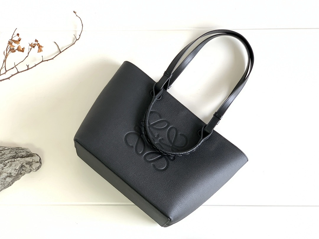 MOMO-- 8o5w5 A717S72X02-1100 high quality version cowhide item:E-B177H2701
