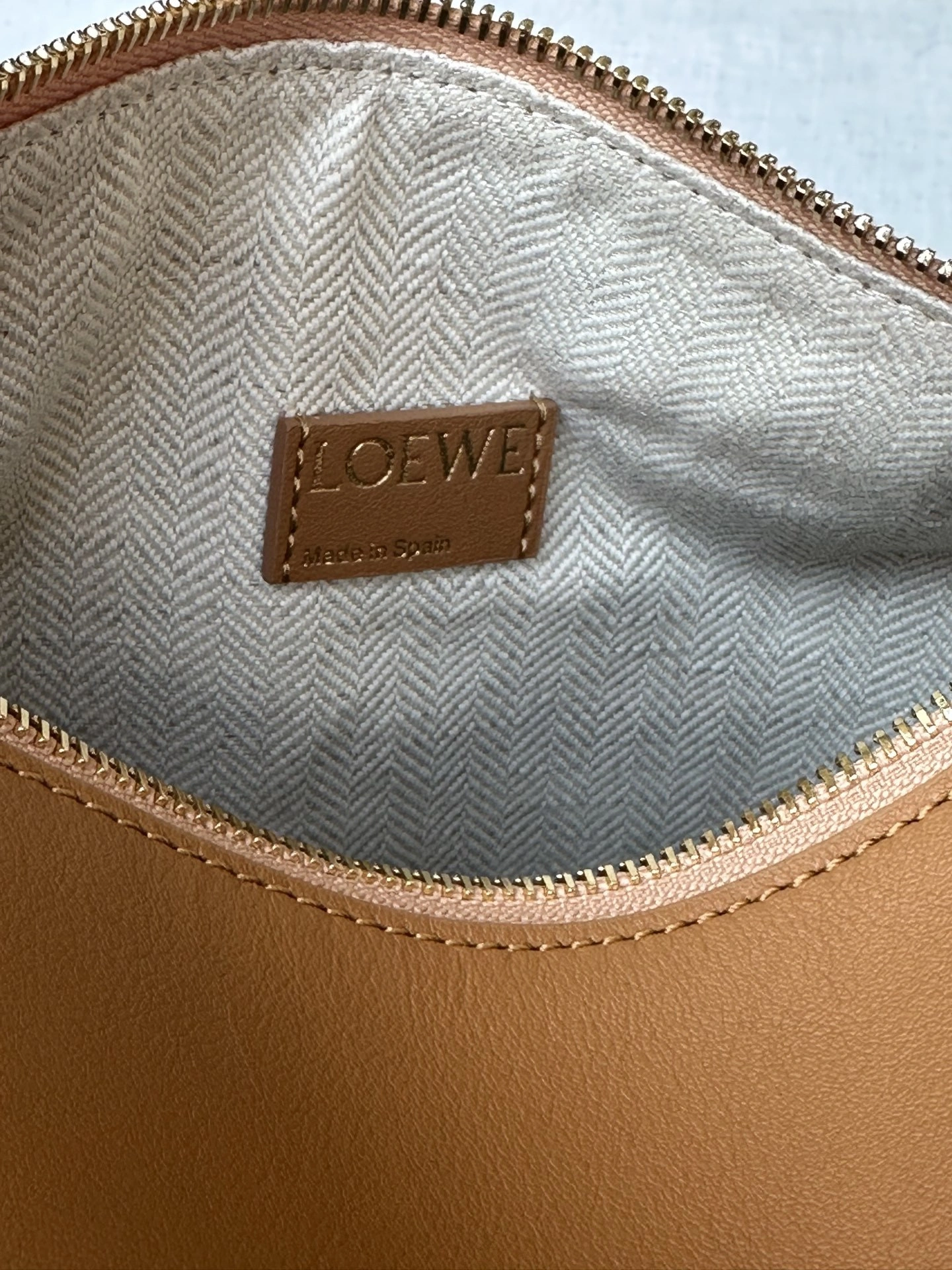 MOMO-- 8o5w5 A906K75X20-2586 high quality version cowhide item:E-B000I1819