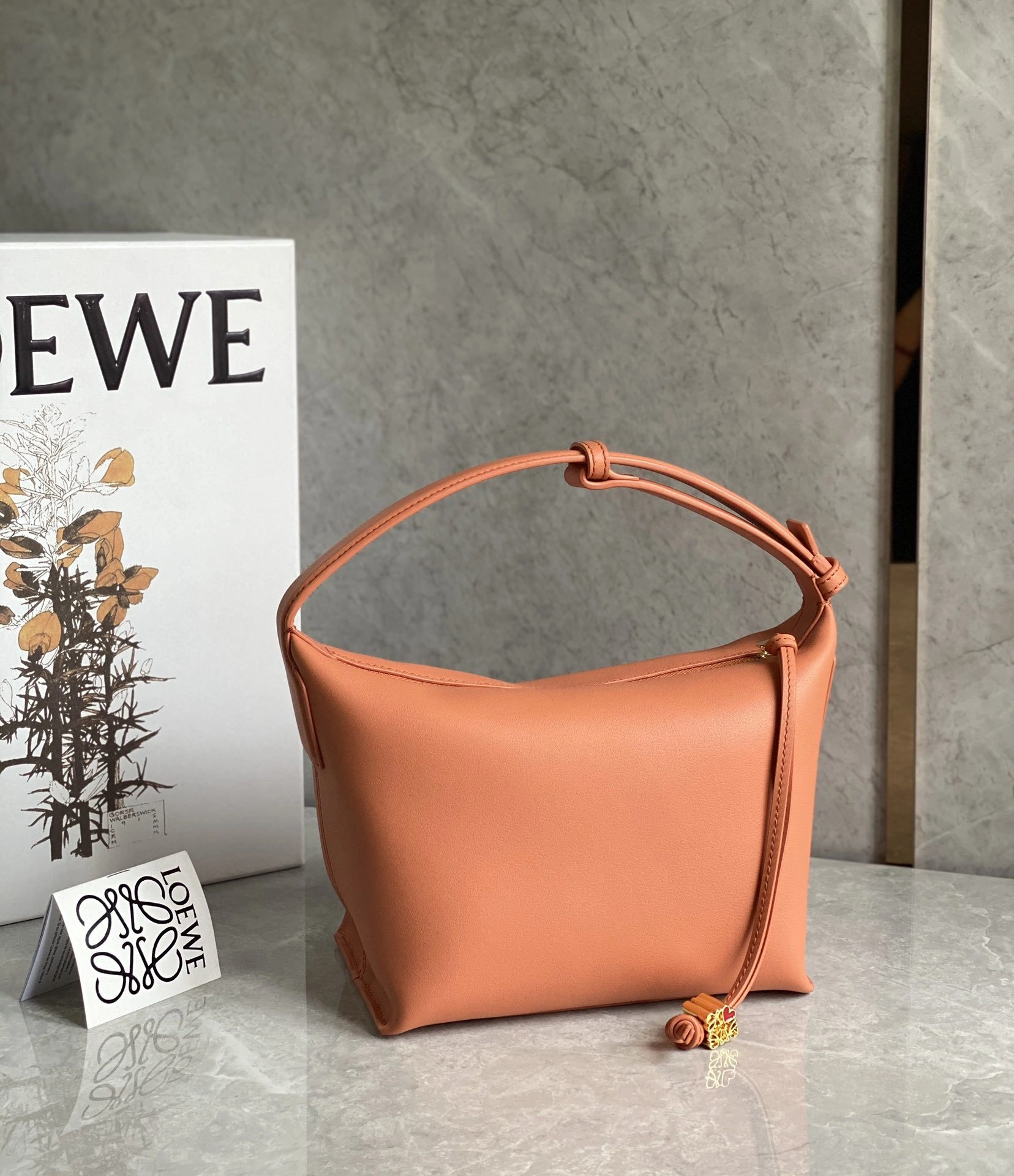 MOMO-- 8o5w5 A906K75X20-6935 high quality version cowhide item:E-B000I1834