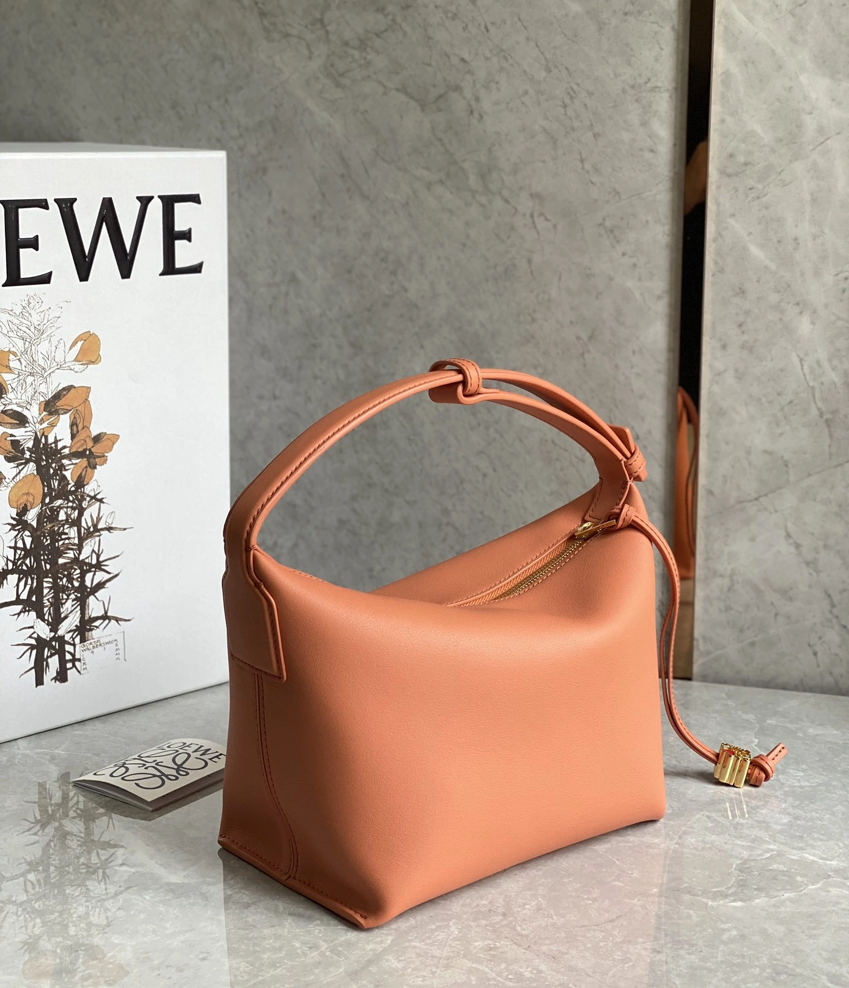 MOMO-- 8o5w5 A906K75X20-6935 high quality version cowhide item:E-B000I1834