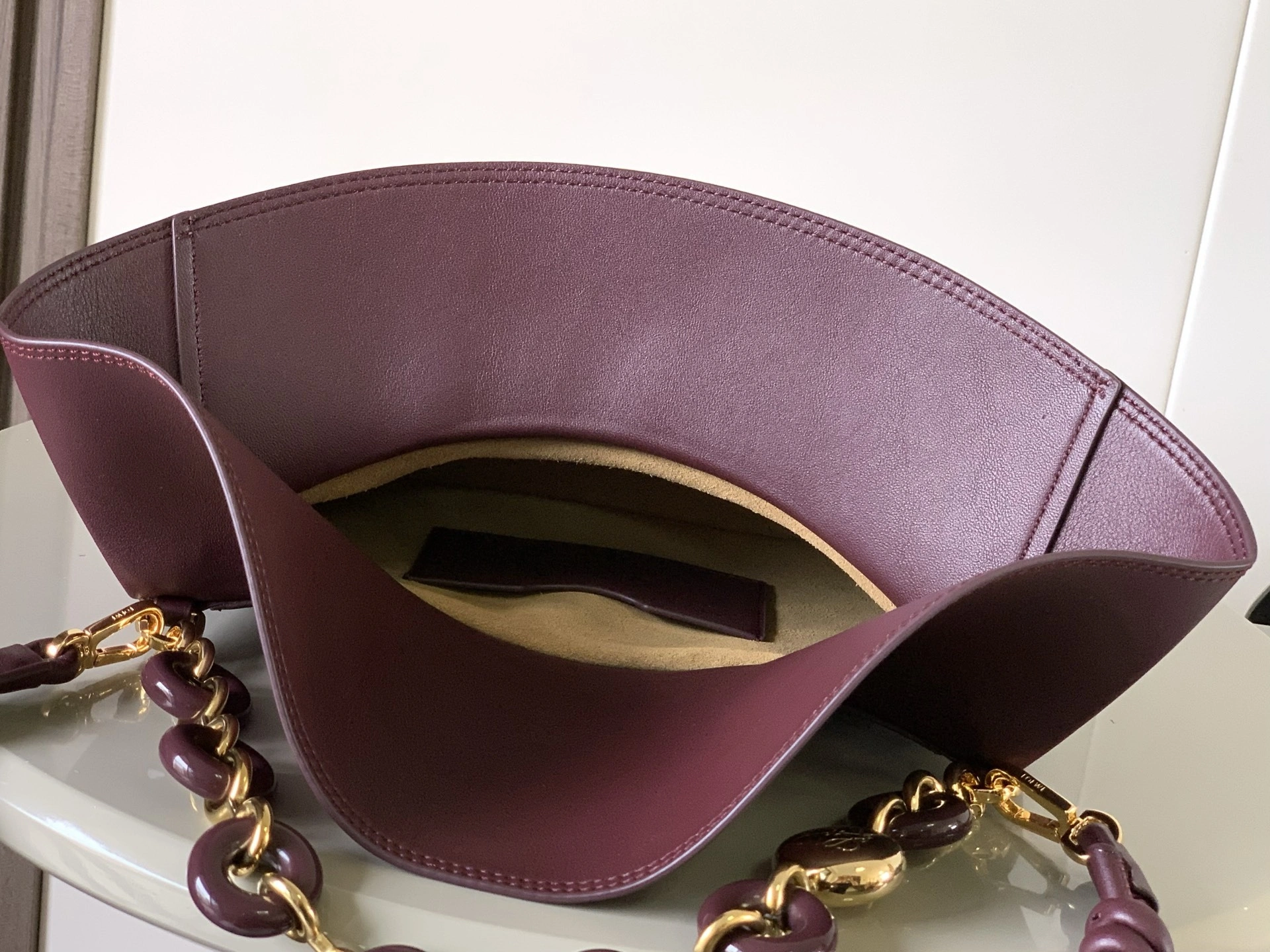 MOMO-- 8o5w5 AP22P22X07-7240 high quality version cowhide Ola item:E-B000I1787