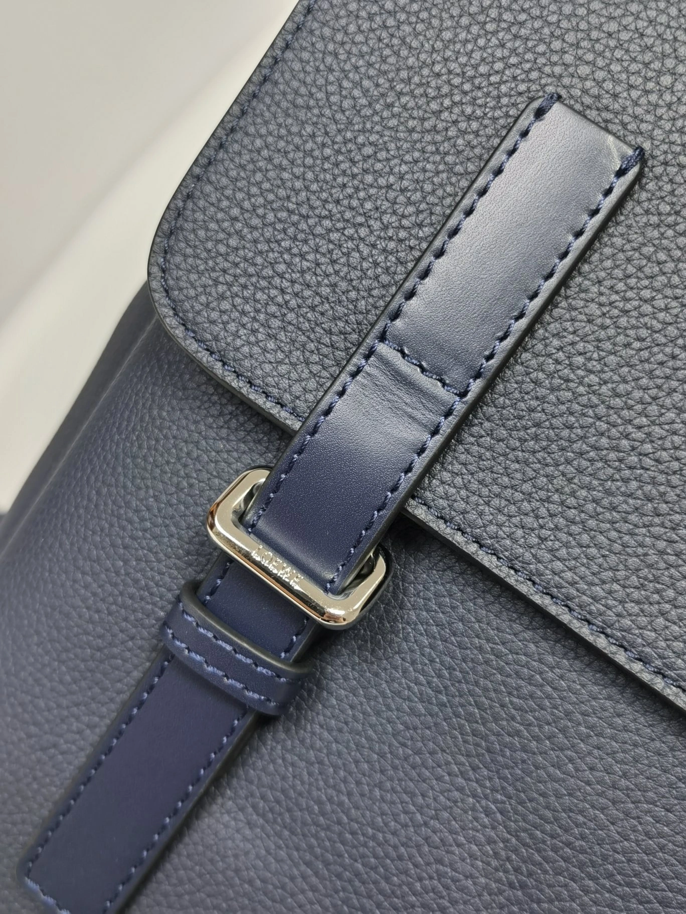 MOMO-- 8o5w5 B553J18X01-5543 high quality version cowhide item:E-B177I2053