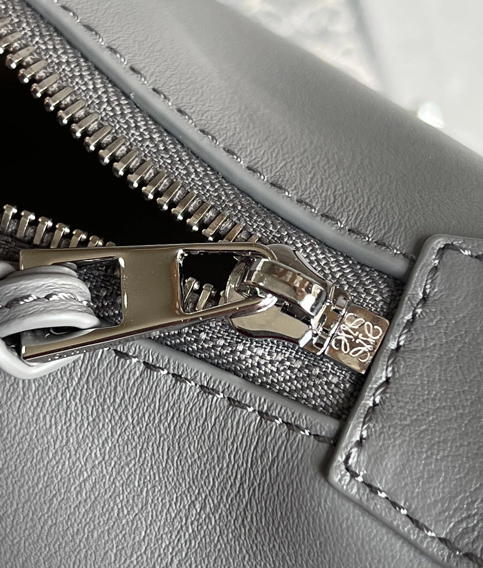 MOMO-- 8o5w5 B906Q63X01-1640 high quality version Calfskin item:E-B000E0410