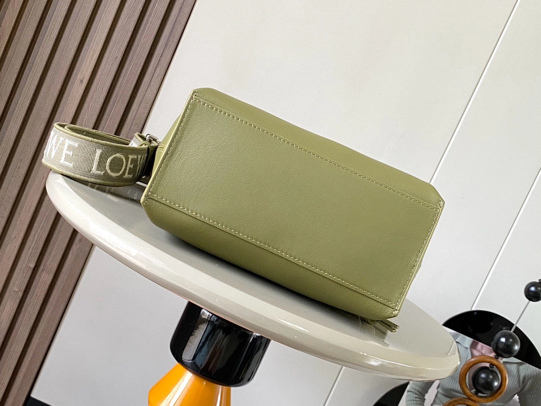 MOMO-- 8o5w5 B906Q63X04-8795 high quality version cowhide item:E-B000E0413