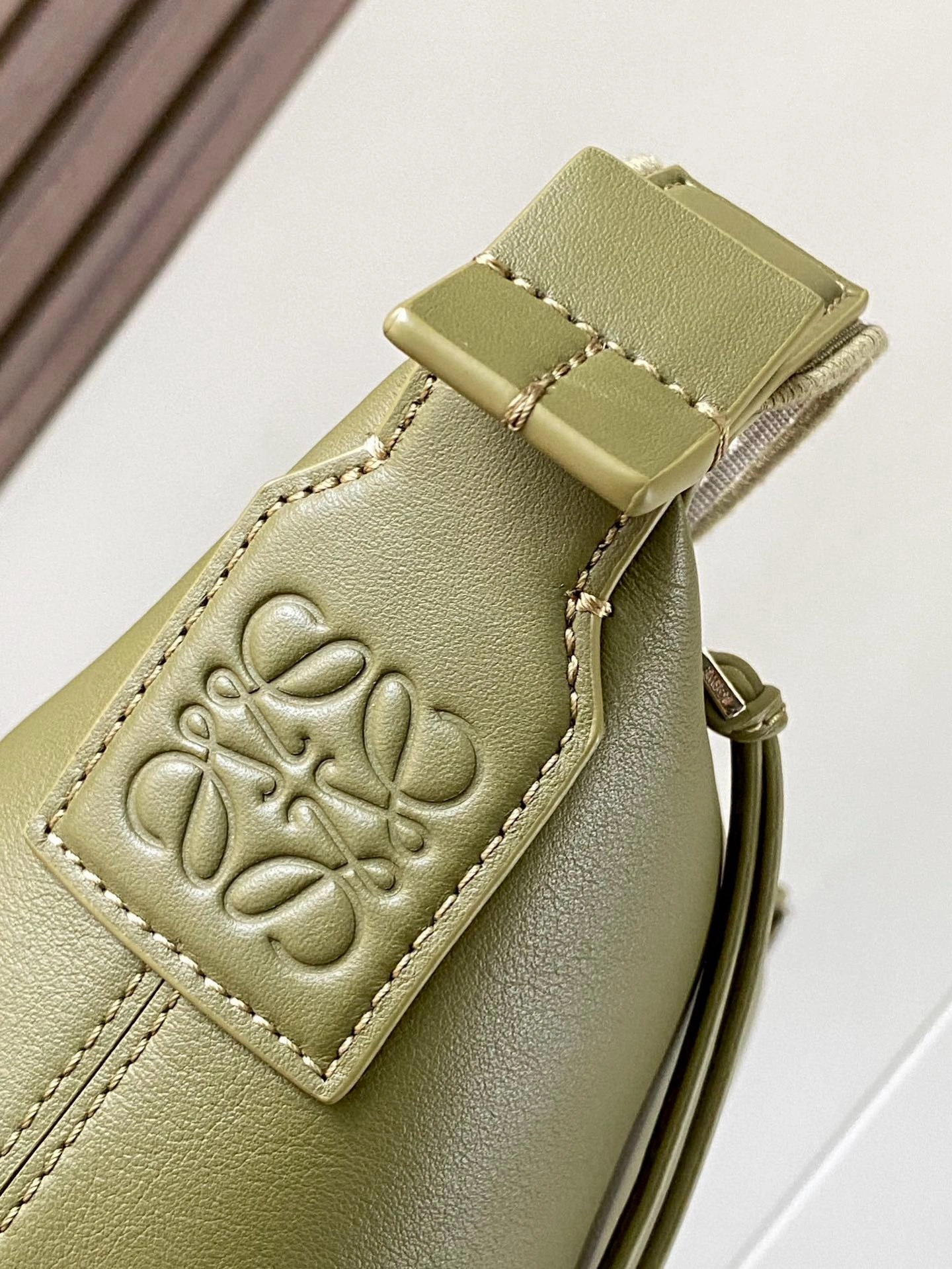 MOMO-- 8o5w5 B906Q63X04-8795 high quality version cowhide item:E-B000E0413
