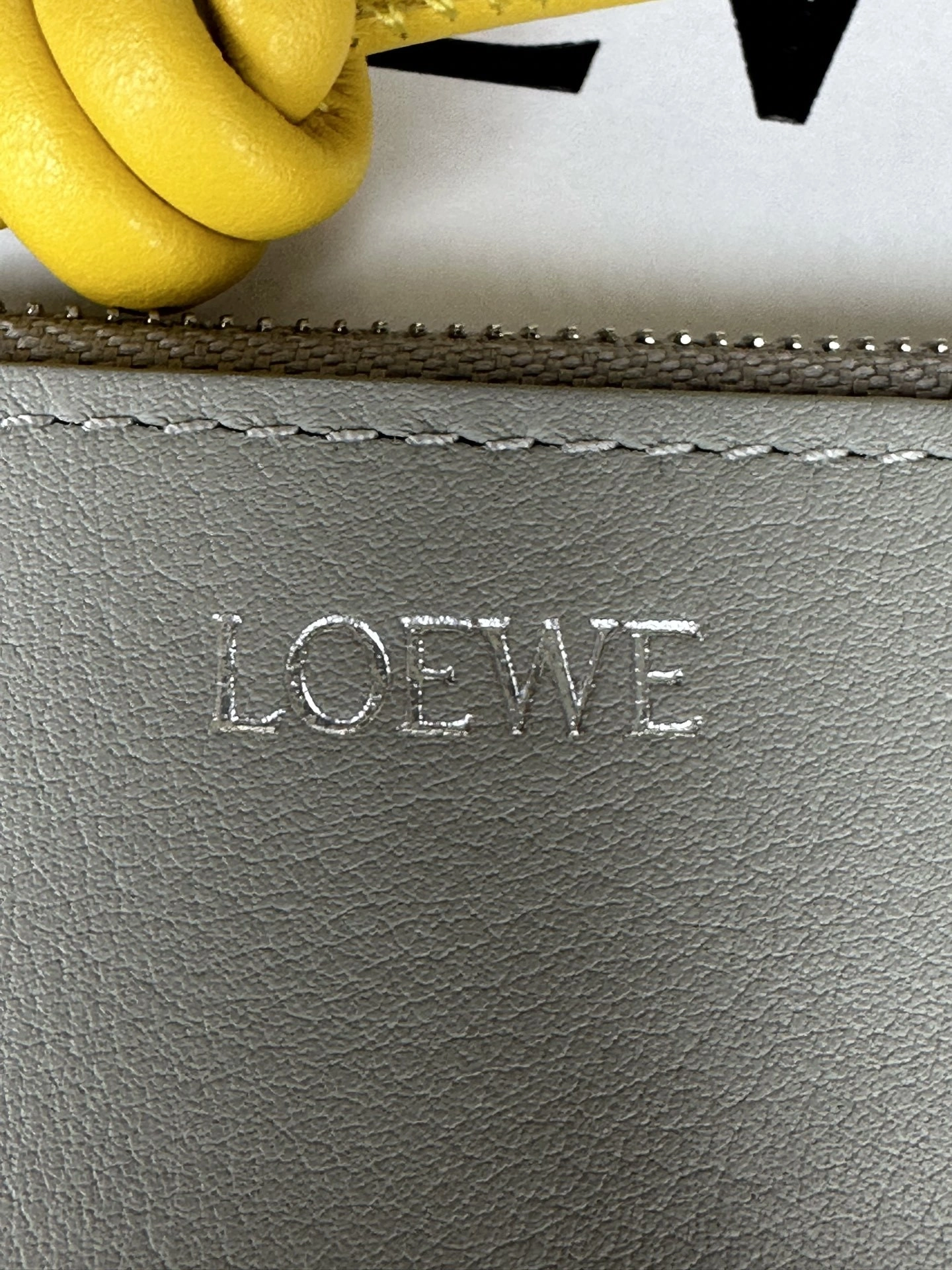 MOMO-- 8o5w5 CEM1Z40X02-6256 high quality version cowhide item:E-B177I1824