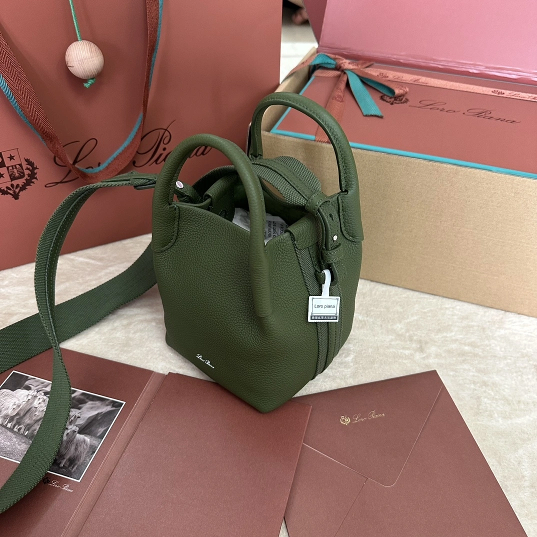 MOMO-- 8oro Pi191 FAM7943-50OM Calfskin item:E-B000H2914H