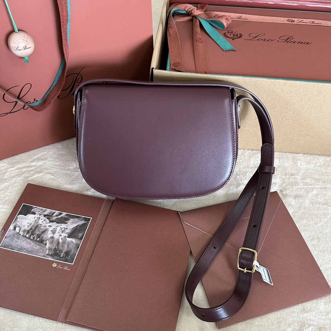 MOMO-- 8oro Pi191 FAN9607-B4AX Calfskin item:E-B000H2913H
