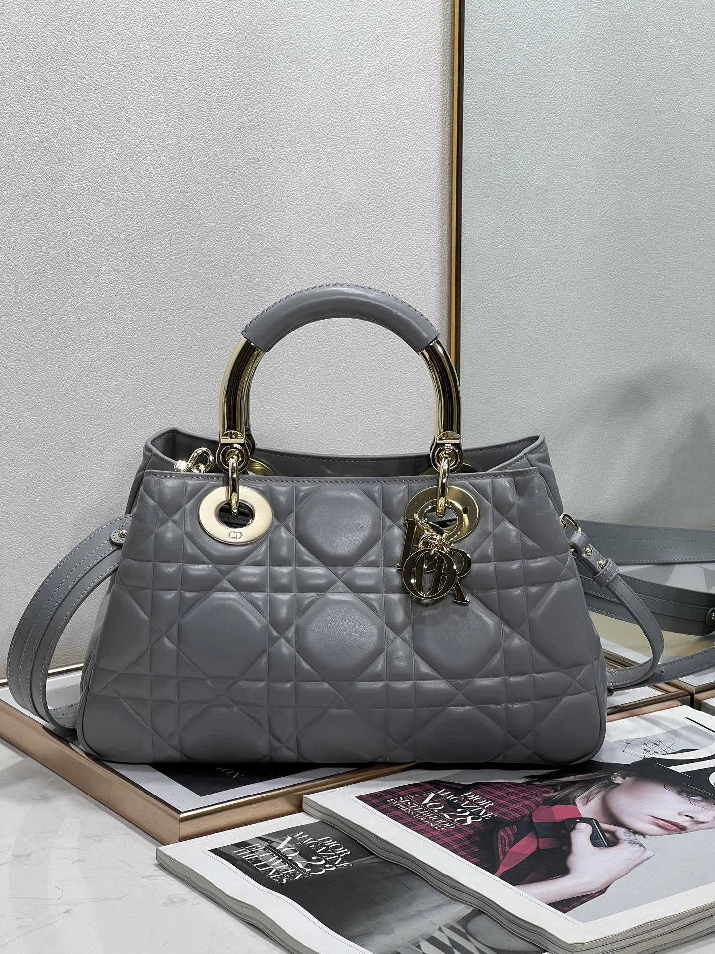 MOMO-- 9522- item：C-B063E3105R