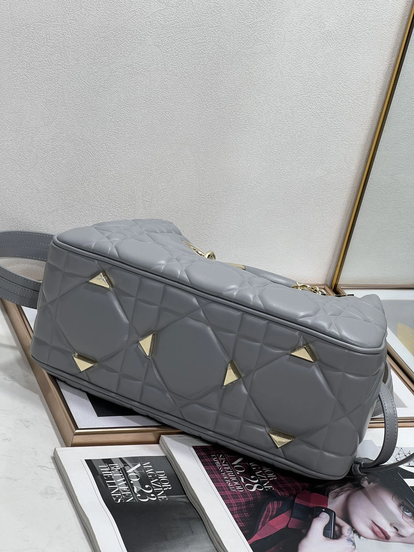 MOMO-- 9522- item：C-B063E3105R